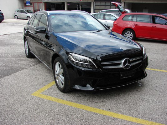 MERCEDES-BENZ C 220d Swiss Star Avan 4M