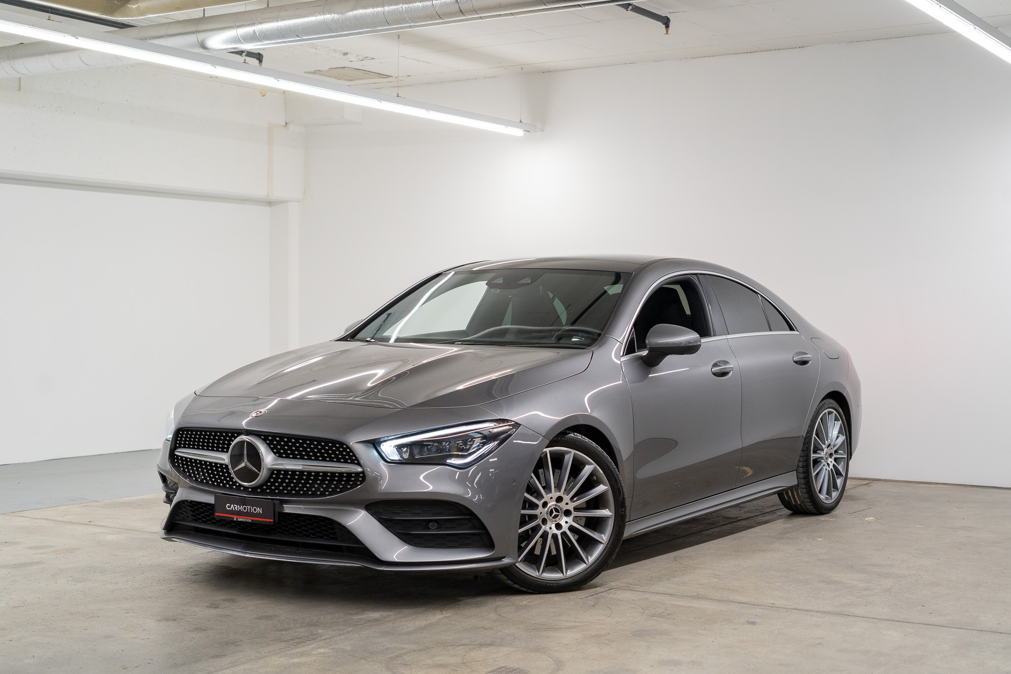 MERCEDES-BENZ CLA 250 AMG Line 4matic