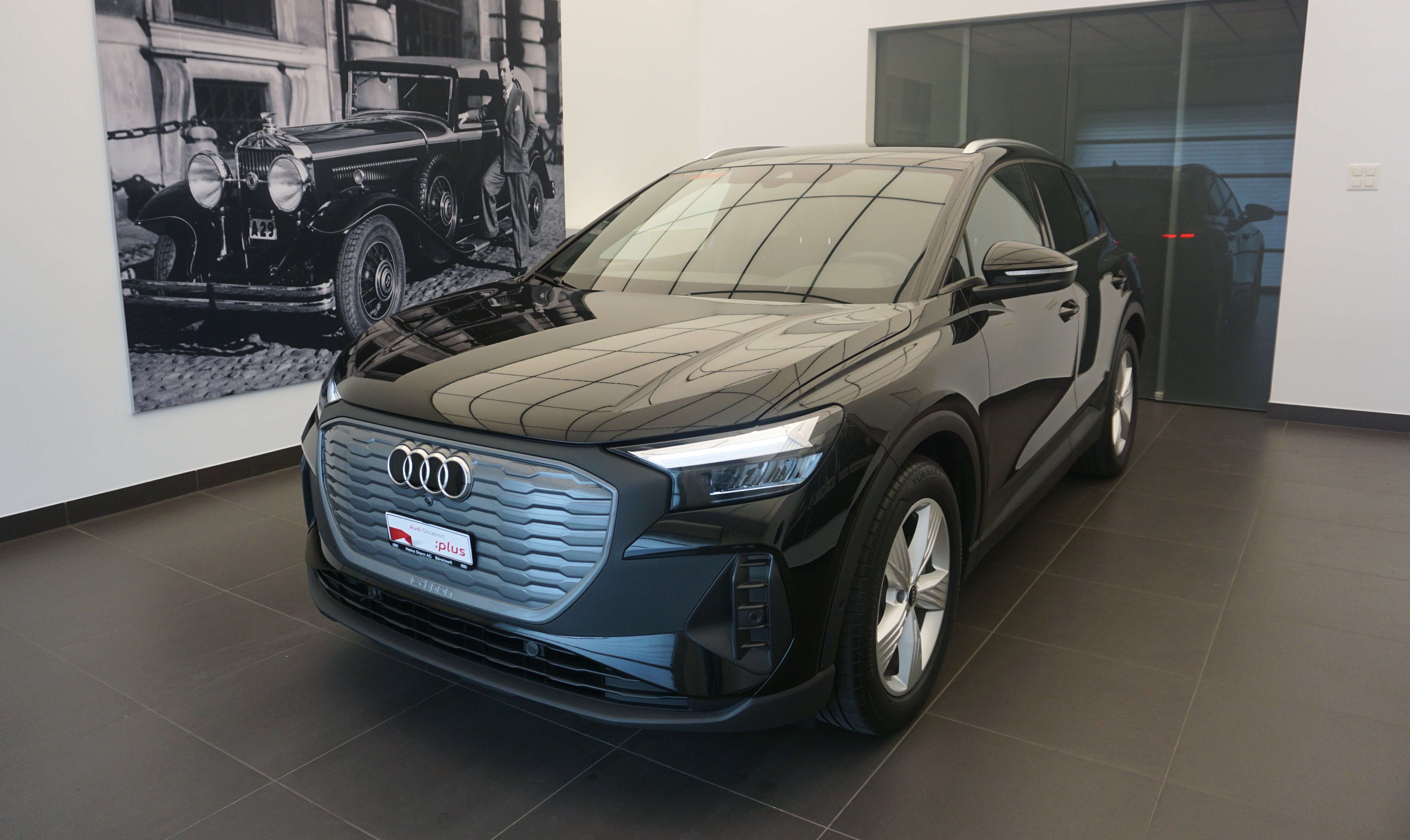 AUDI Q4 e-tron 45 quattro