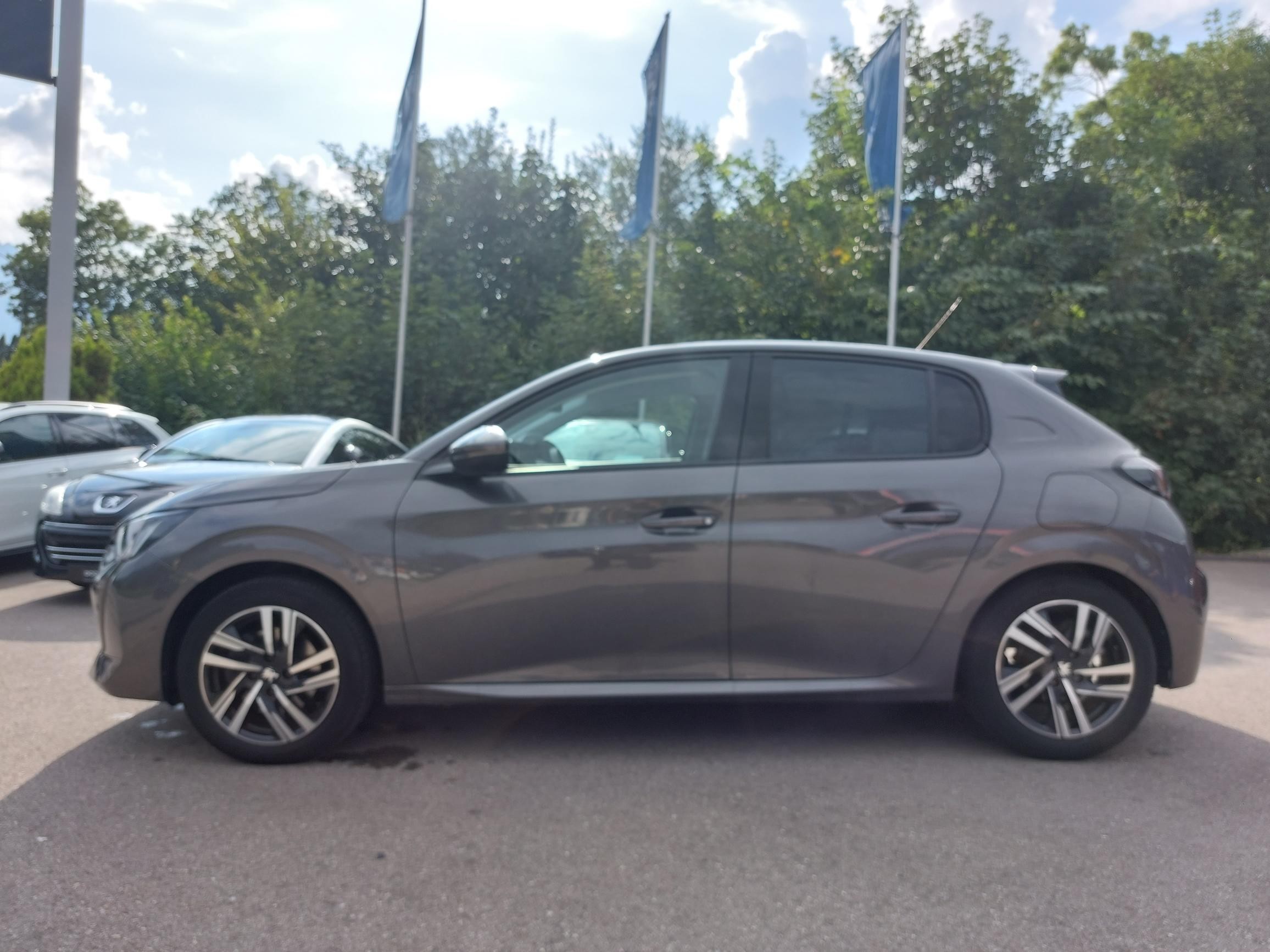 PEUGEOT 208 1.2 PureTech Allure