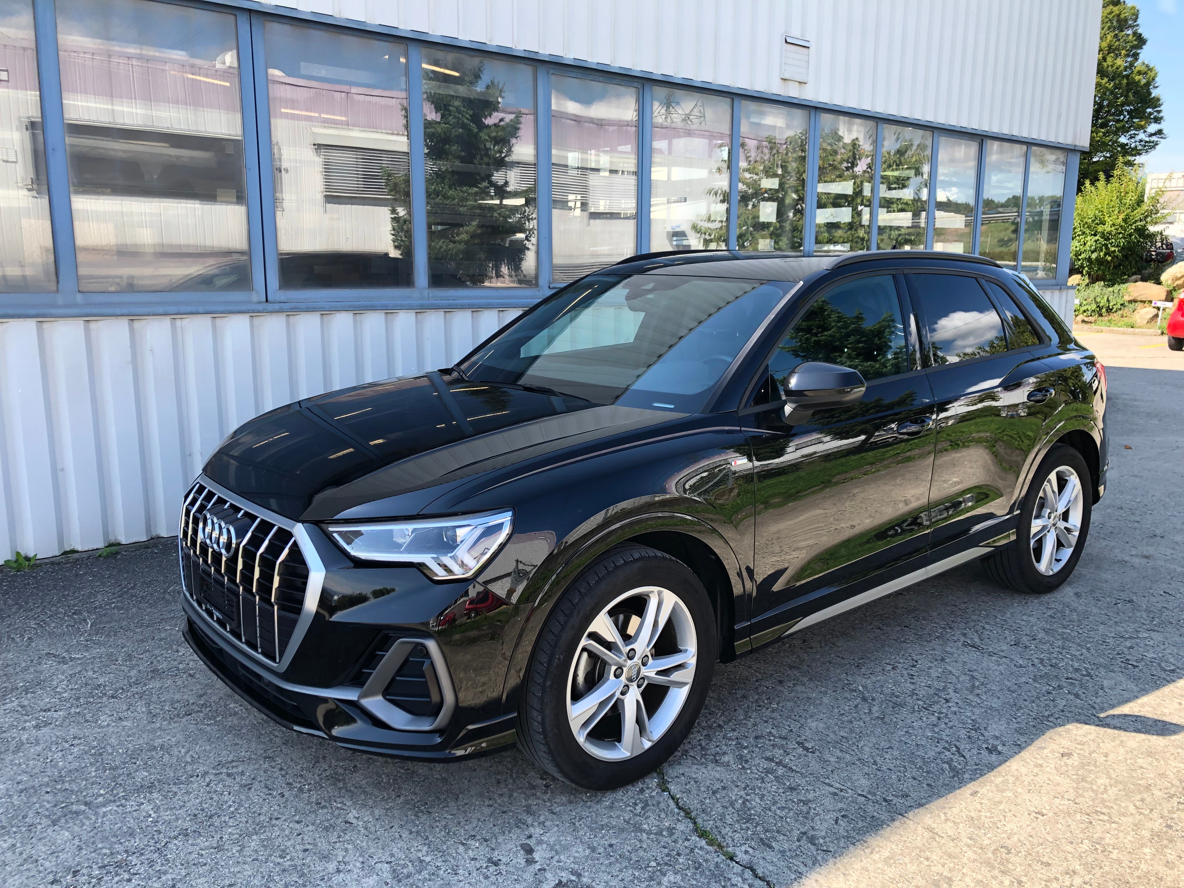 AUDI Q3 35 TFSI S line S-tronic(49)(m)