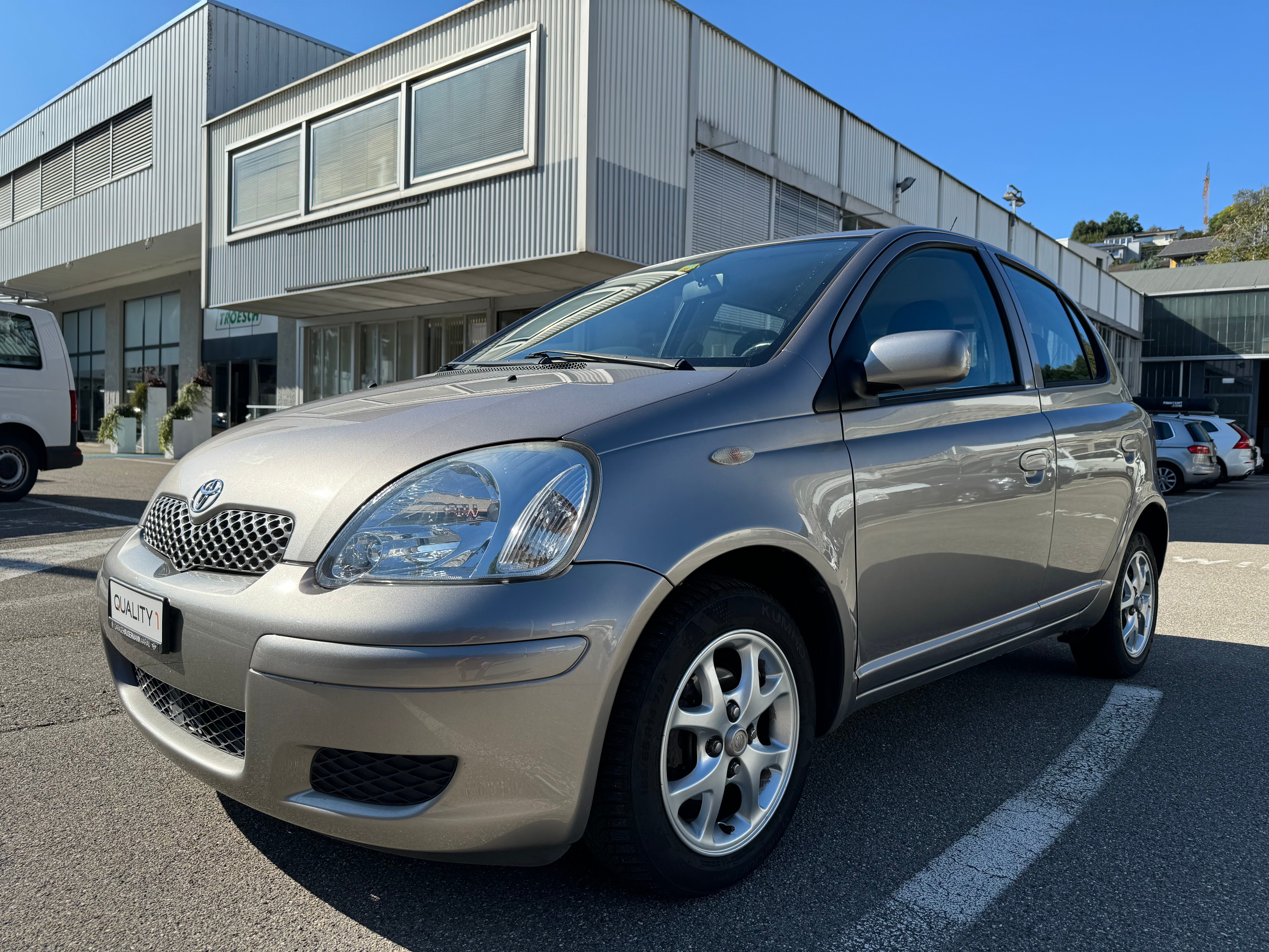 TOYOTA Yaris 1.3 Linea Sol