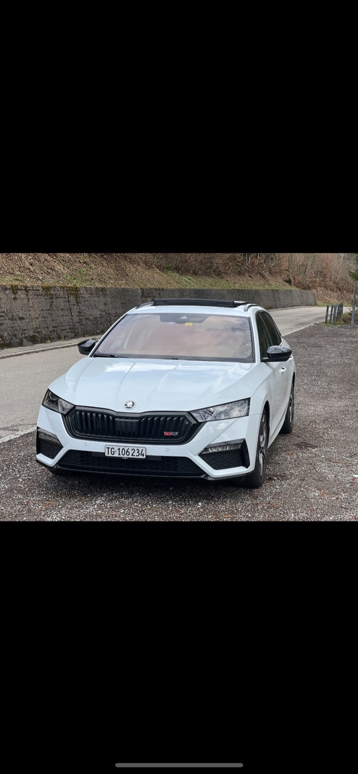 SKODA Octavia Combi 2.0 TDI DSG RS 4x4