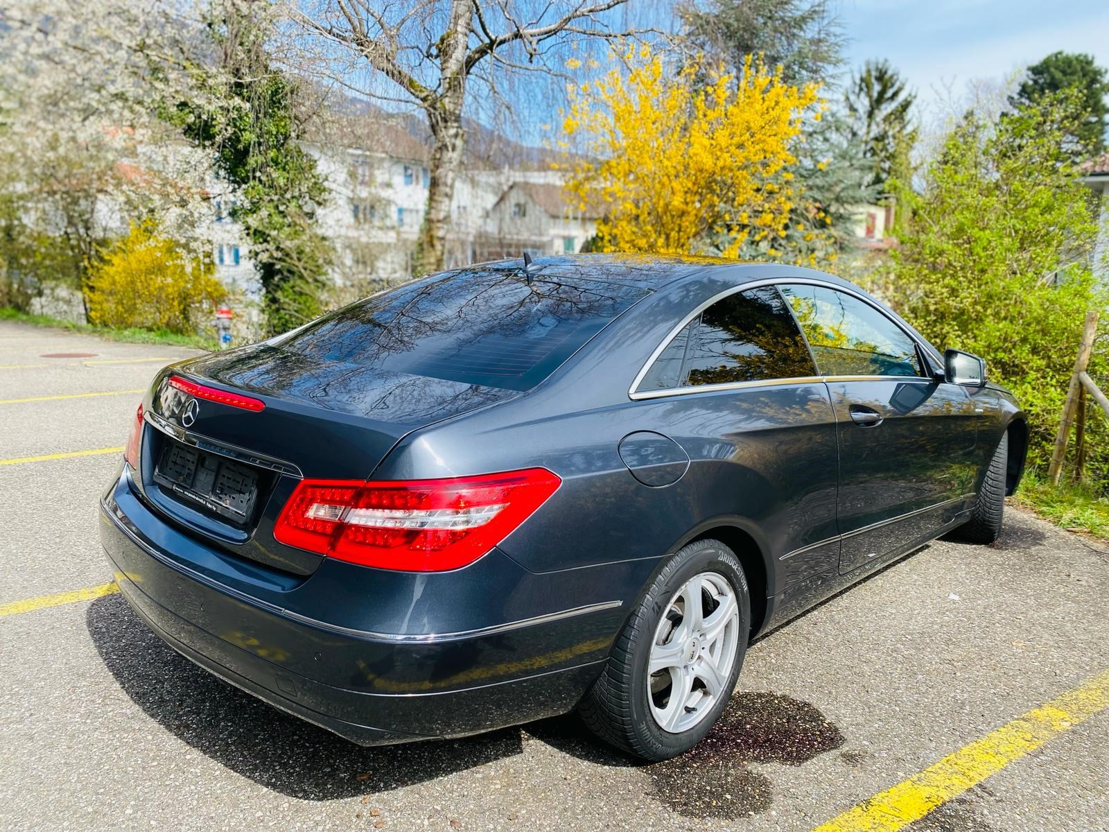 MERCEDES-BENZ E 250 CDI BlueEfficiency 7G-Tronic