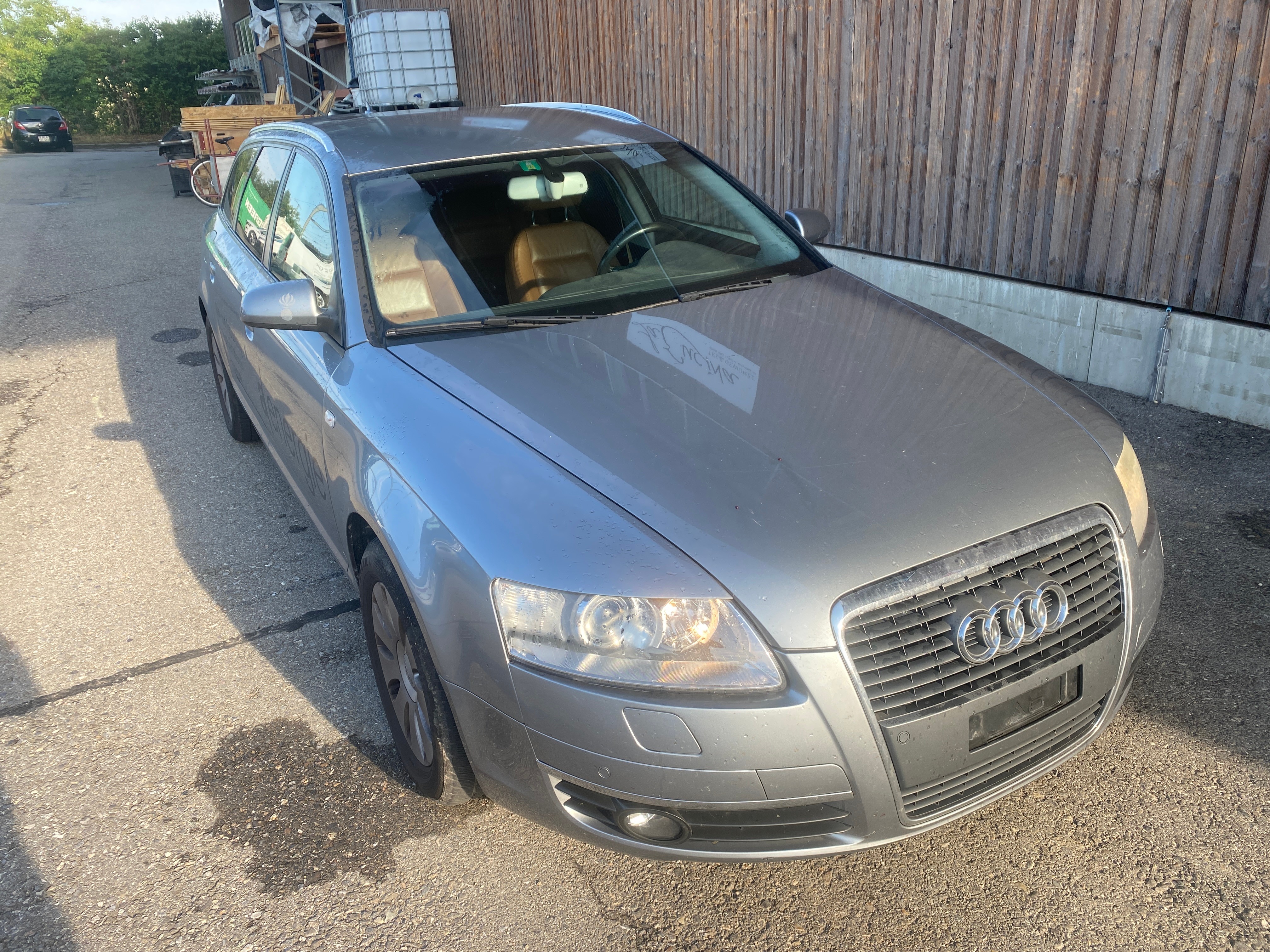 AUDI A6 Avant 2.0T FSI