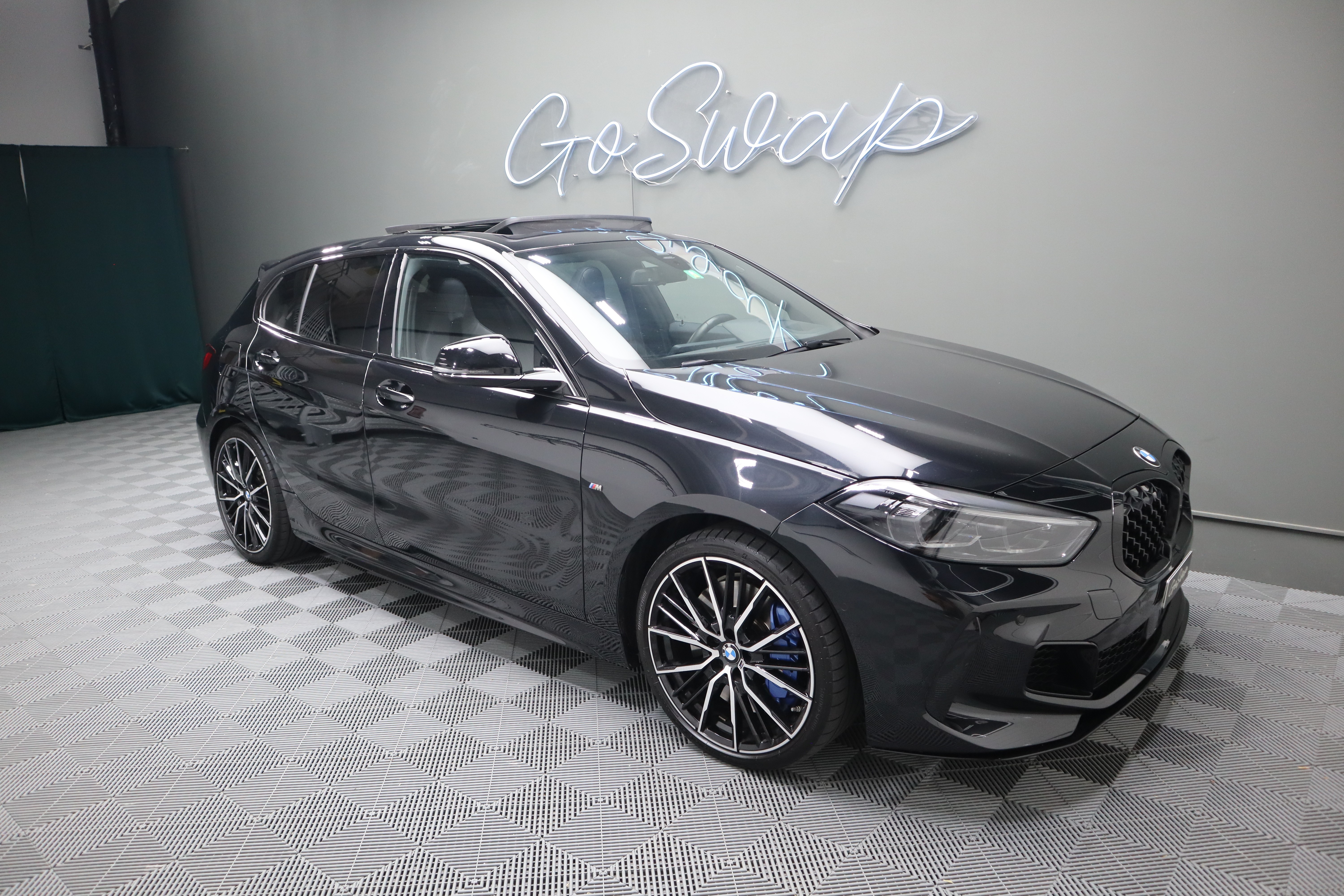 BMW M135i xDrive Steptronic