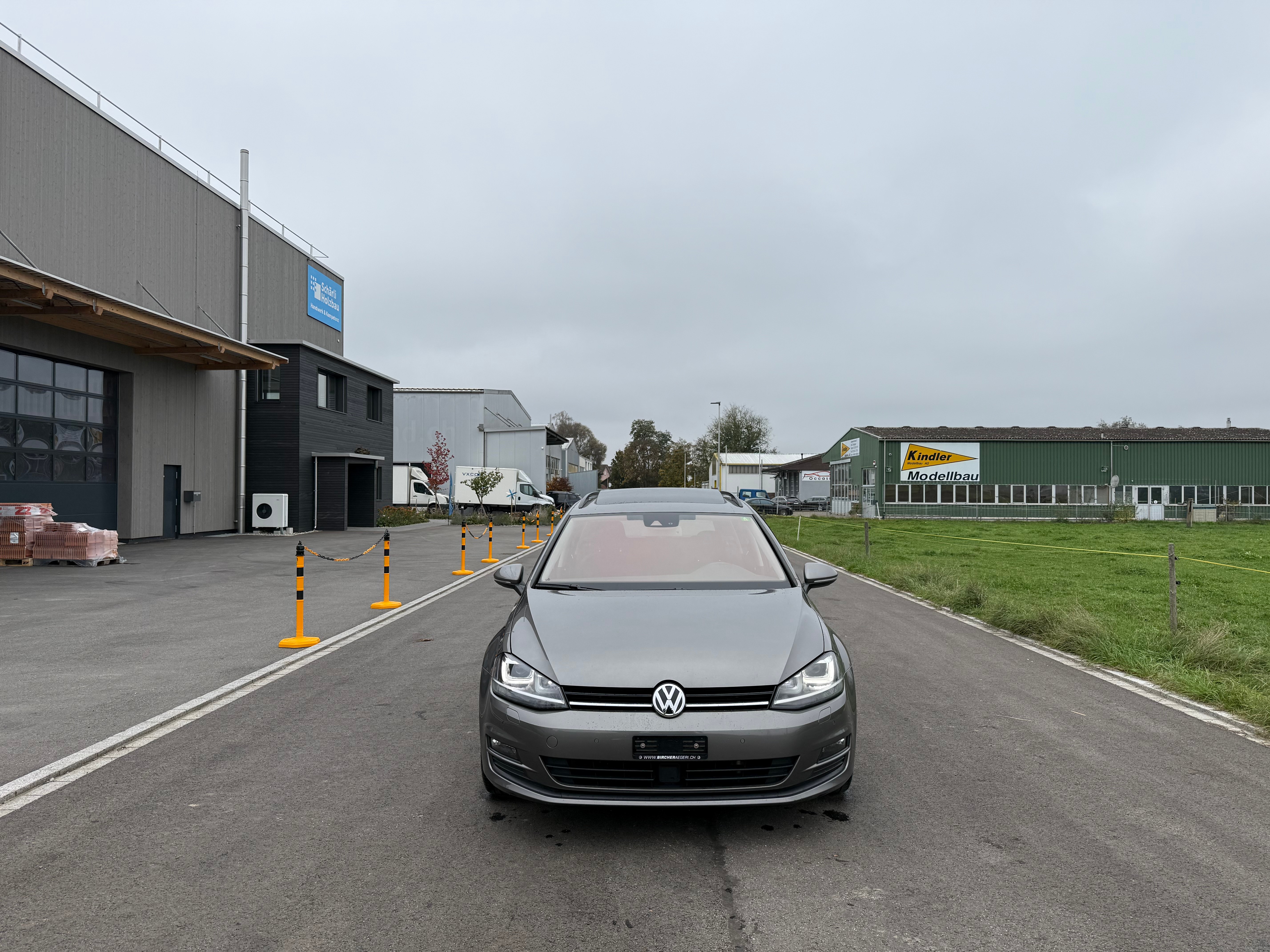 VW Golf Variant 2.0 TDI Highline 4Motion