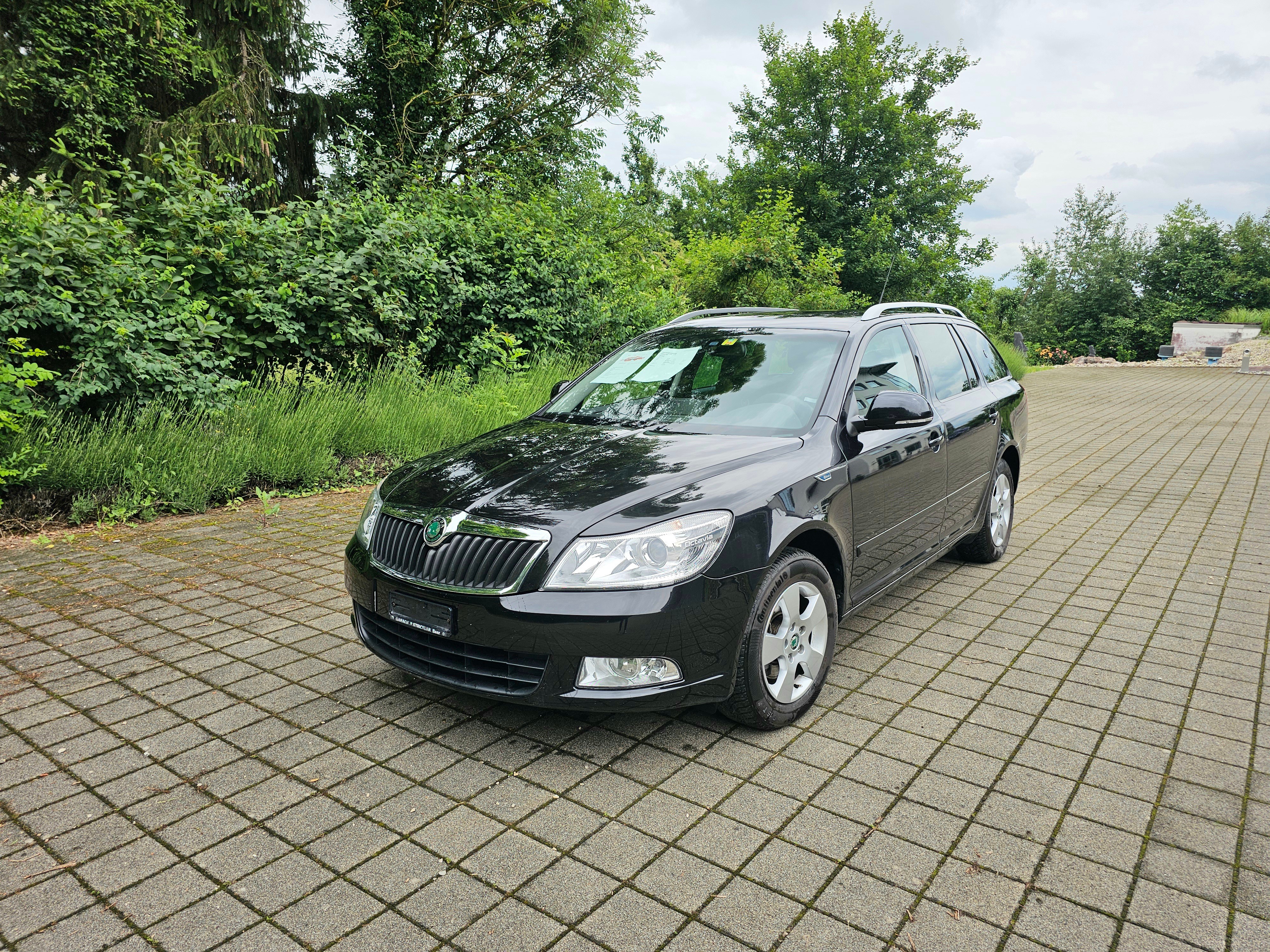 SKODA Octavia Combi 1.8 TSI Ambiente DSG