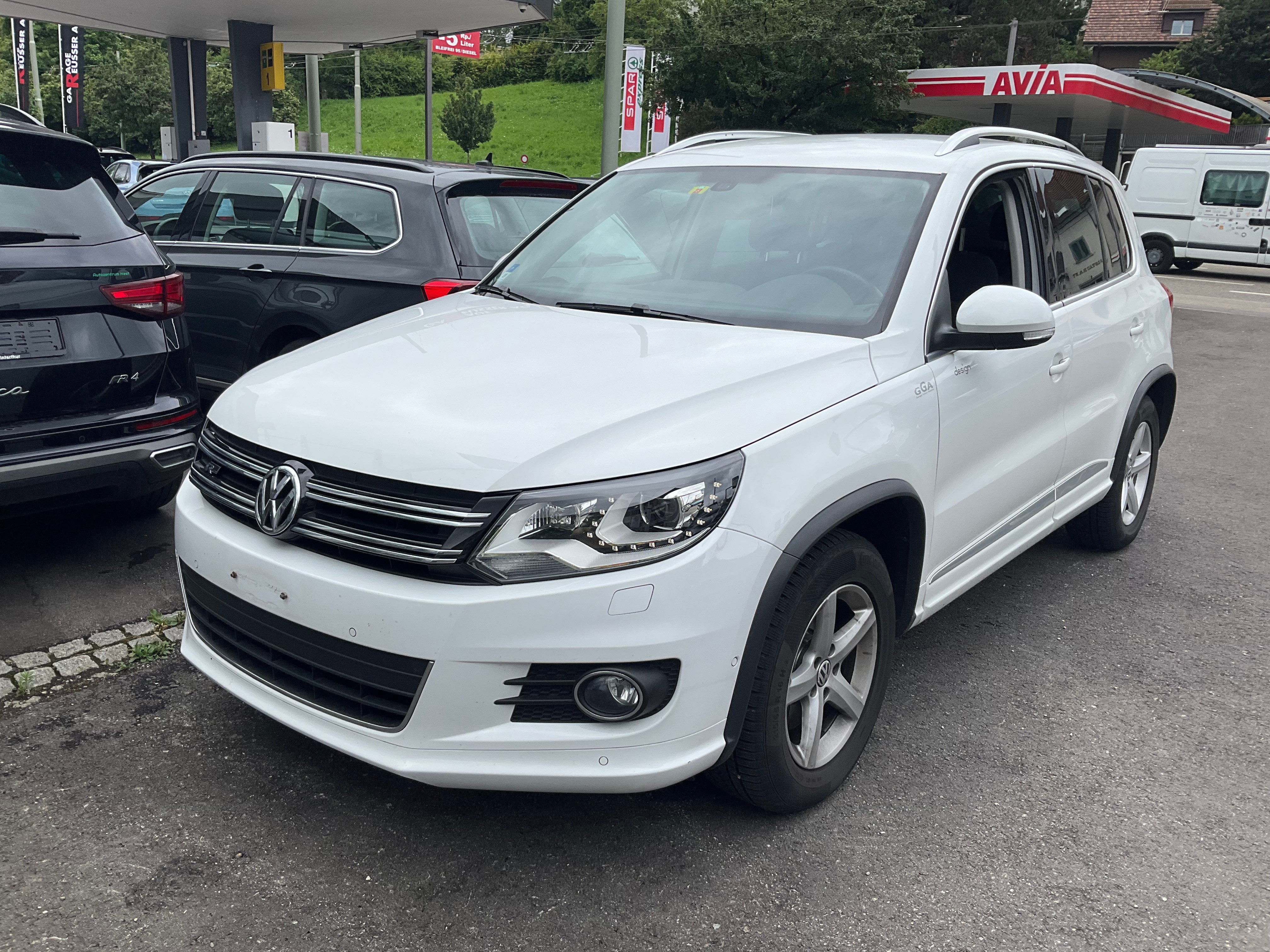 VW Tiguan 2.0 TDI BMT R-Line Design 4Motion DSG