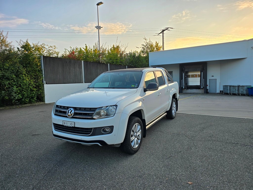 VW Amarok DKab. Pick-up 2.0 TDI 180 Highline 4m