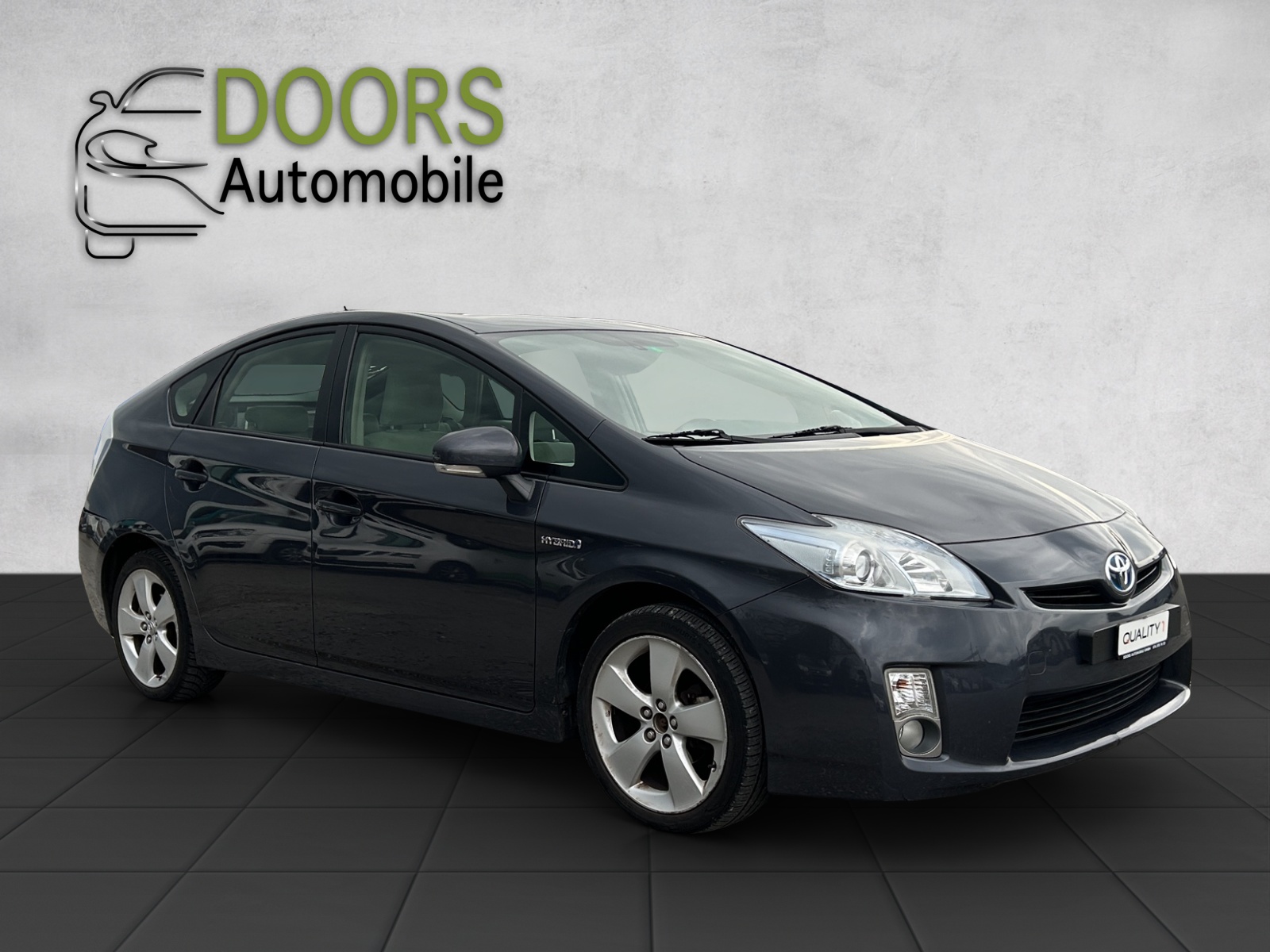 TOYOTA Prius 1.8 16V HSD Luna