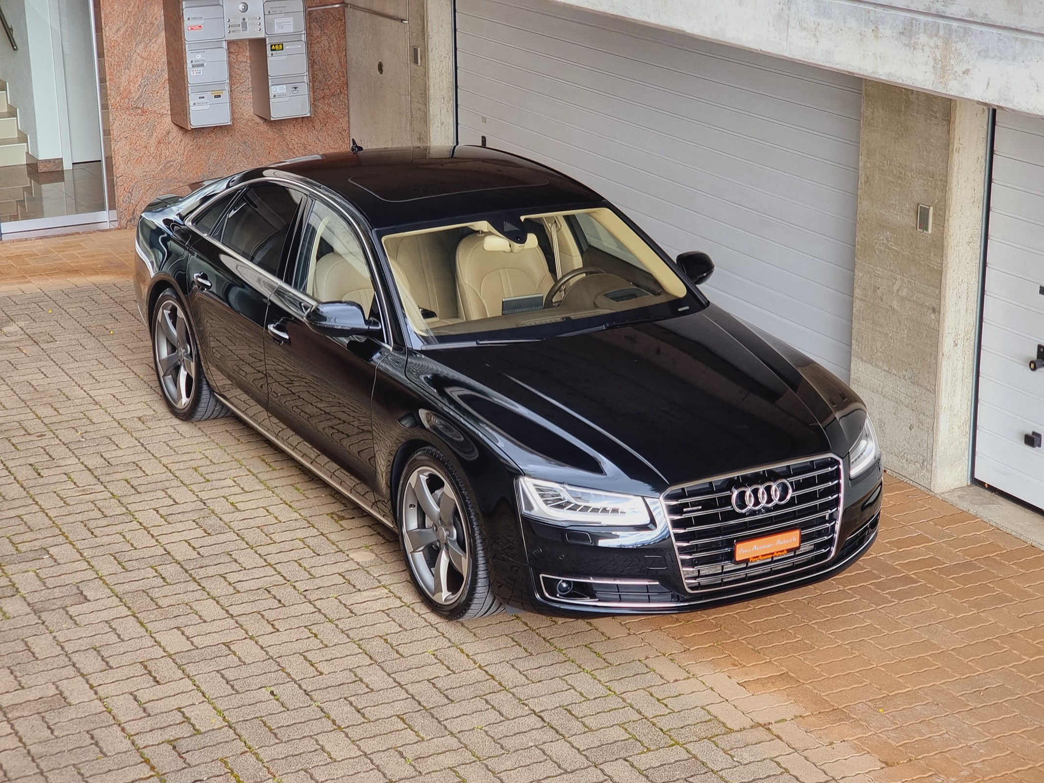 AUDI A8 3.0 TDI quattro tiptronic