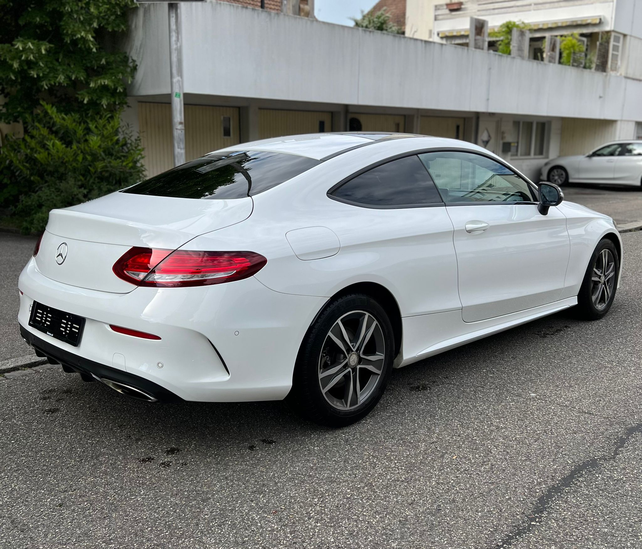 MERCEDES-BENZ C 180 AMG Line Coupé 7G-Tronic