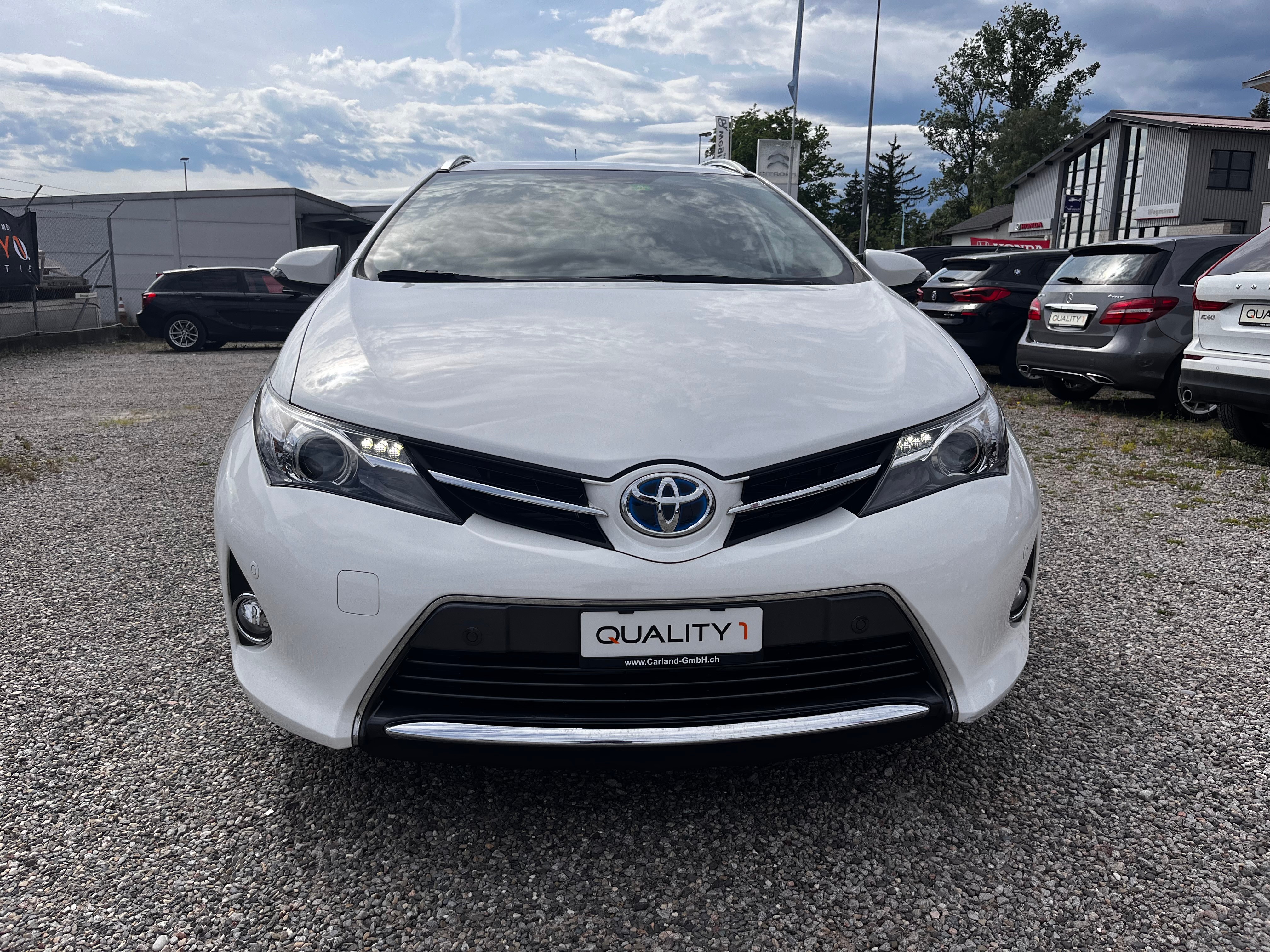 TOYOTA Auris Touring Sports 1.8 16V HSD Linea Luna