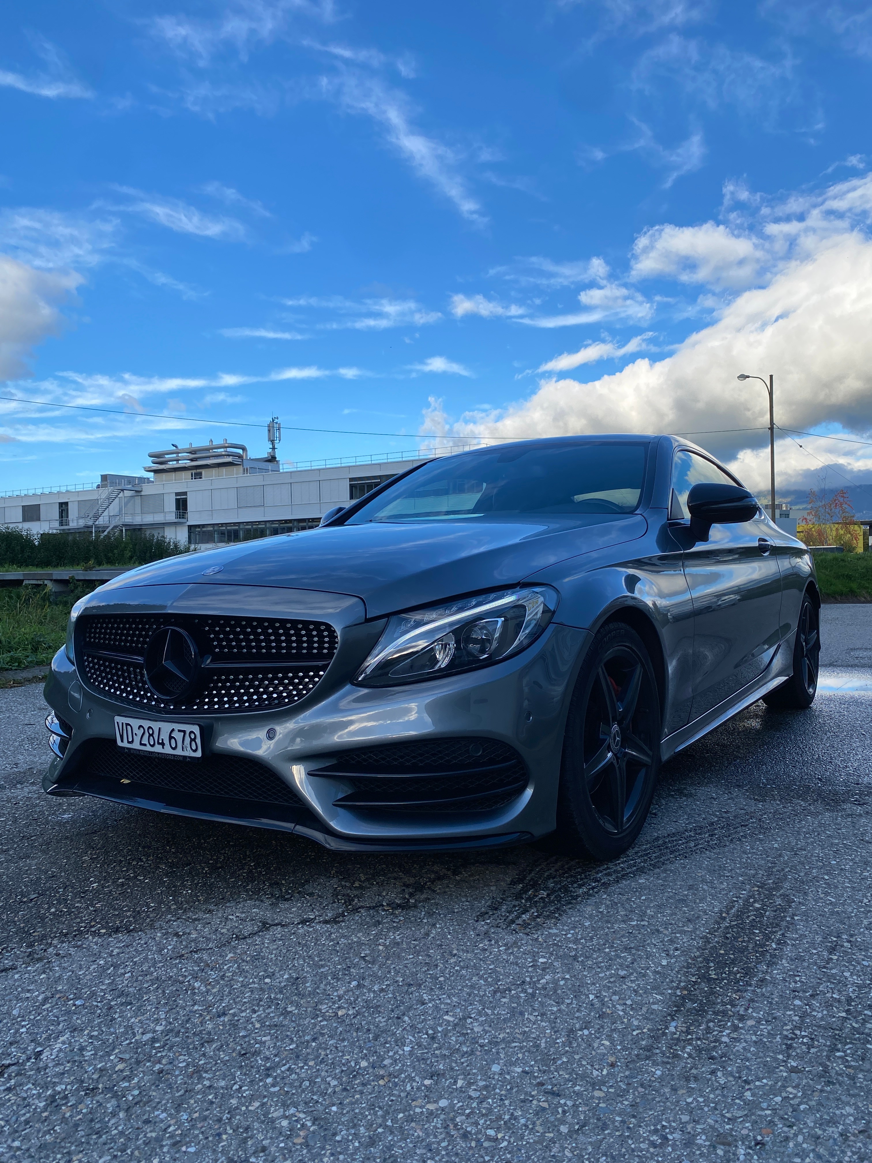 MERCEDES-BENZ C 180 AMG Line Coupé 7G-Tronic