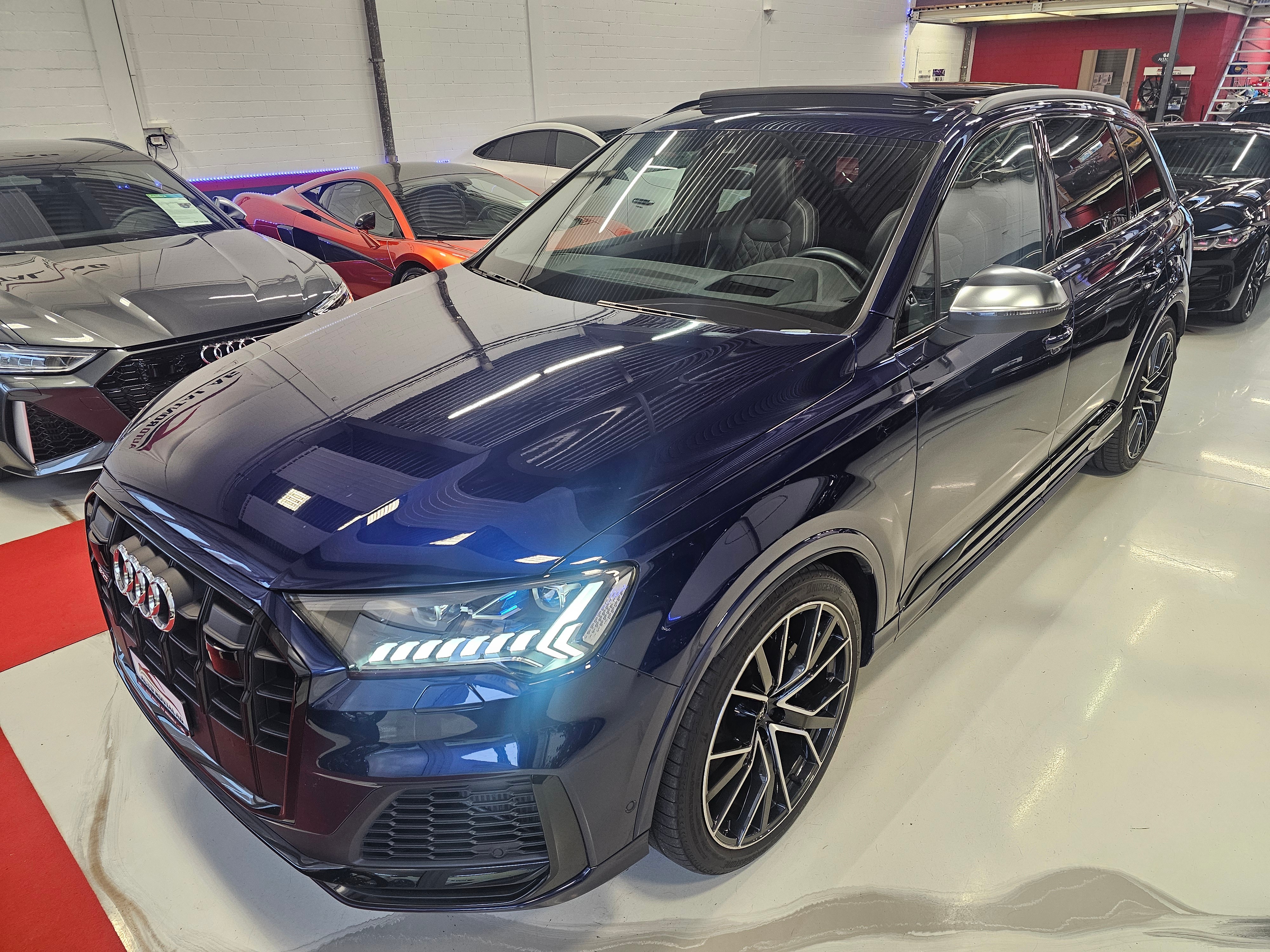 AUDI SQ7 TFSI quattro tiptronic