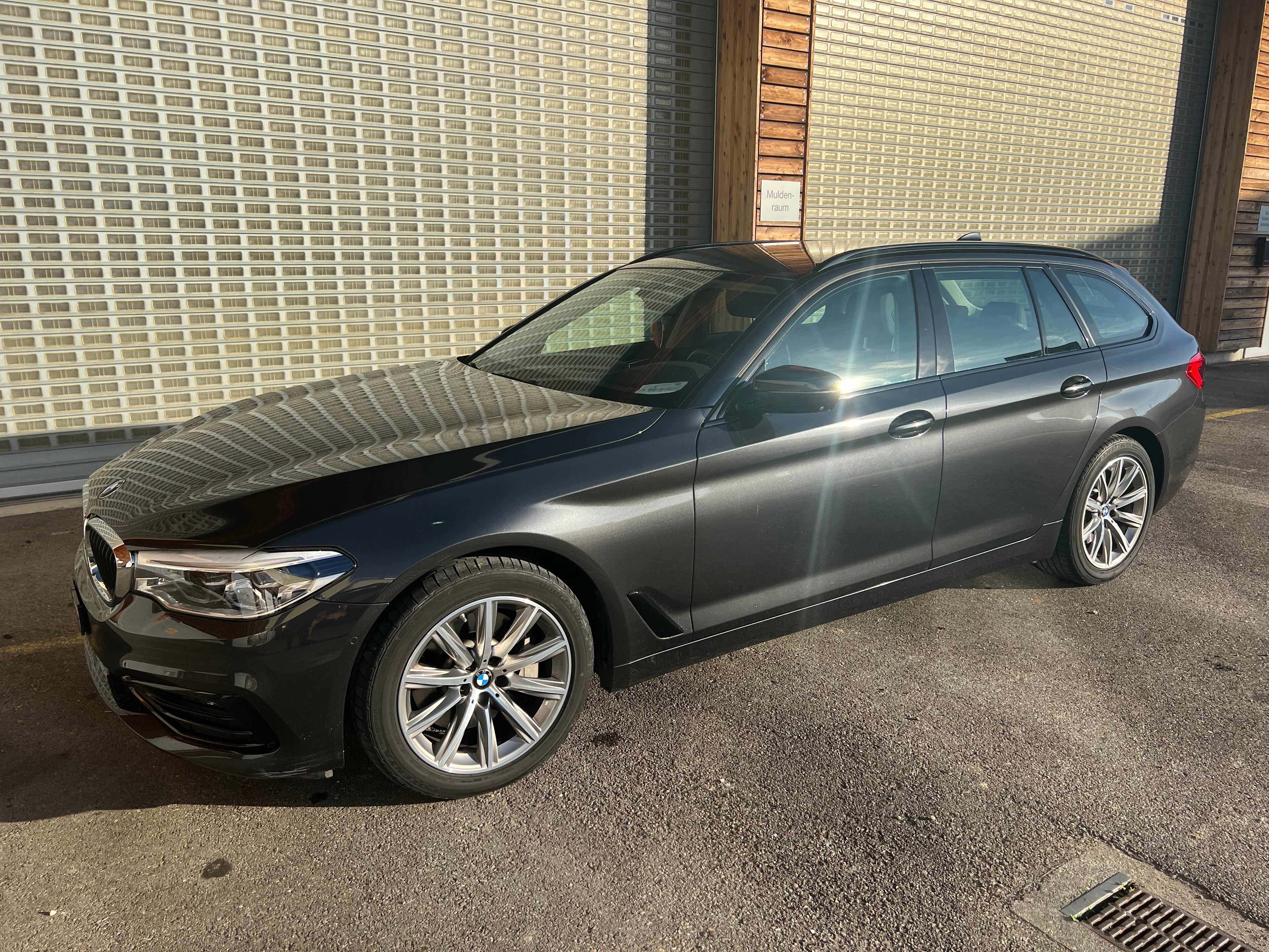 BMW 530d xDrive Touring Sport Line Steptronic