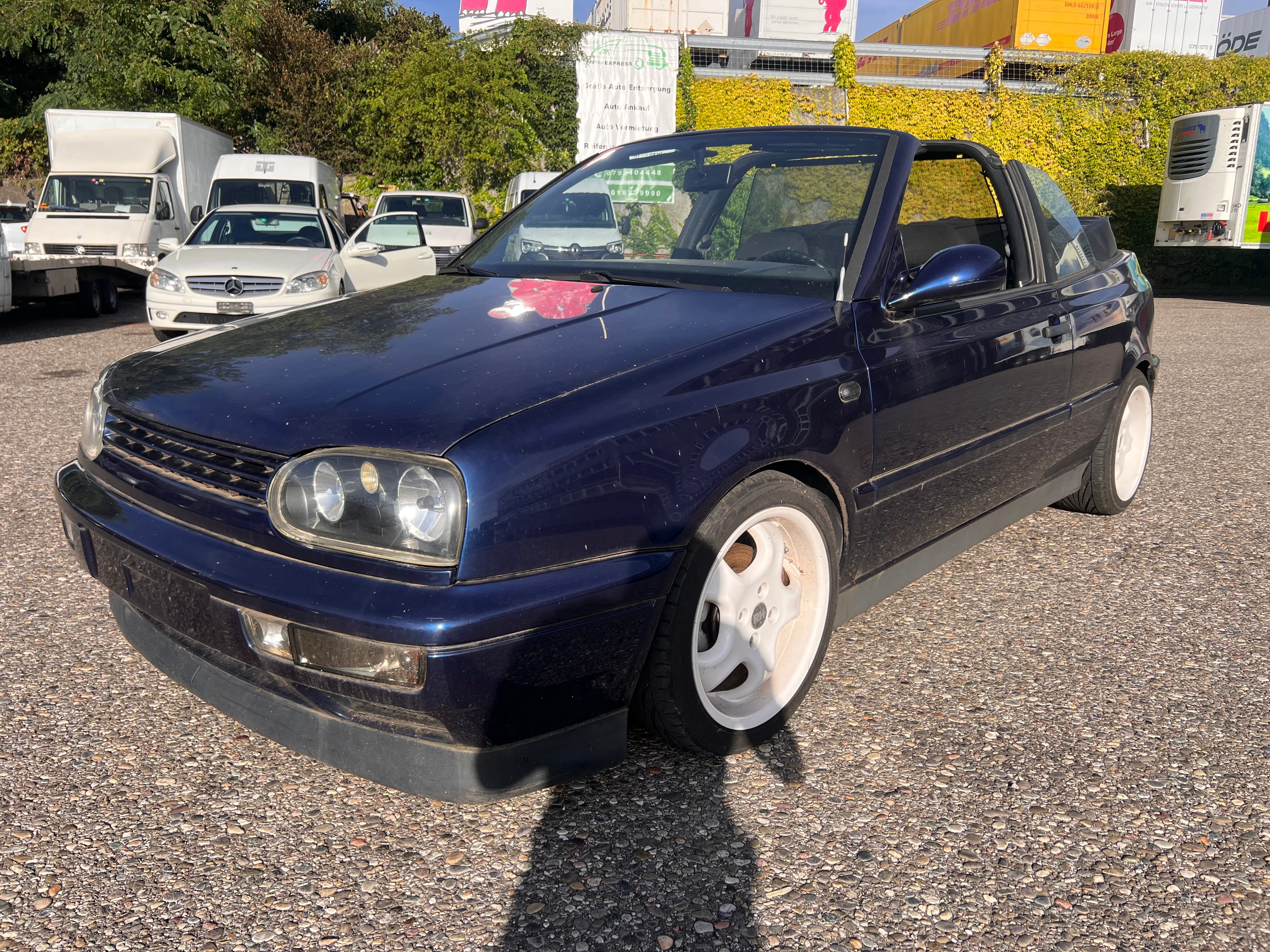 VW Golf Cabriolet 2000 Swiss Classic