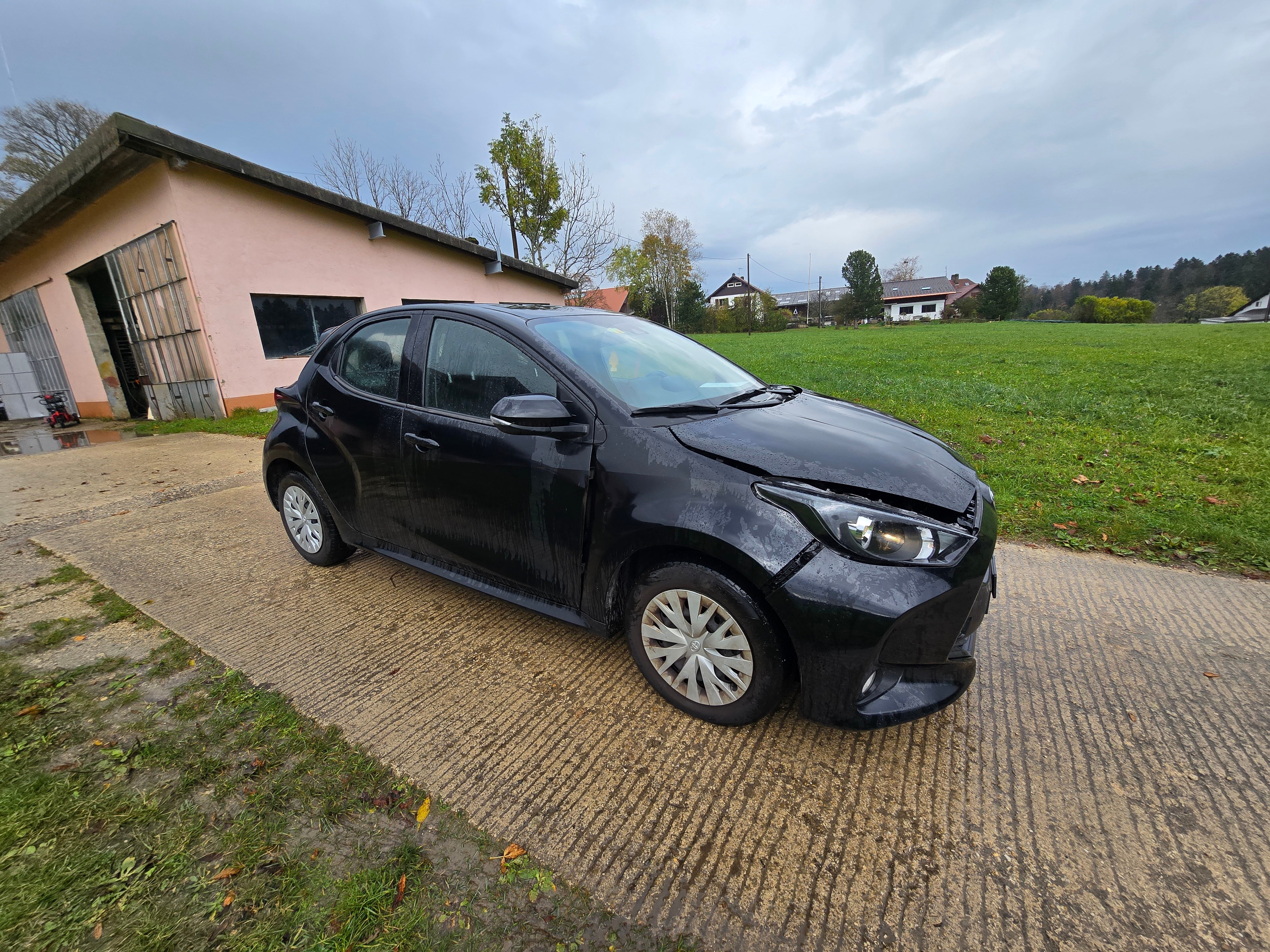 TOYOTA Yaris 1.5 Comfort CVT