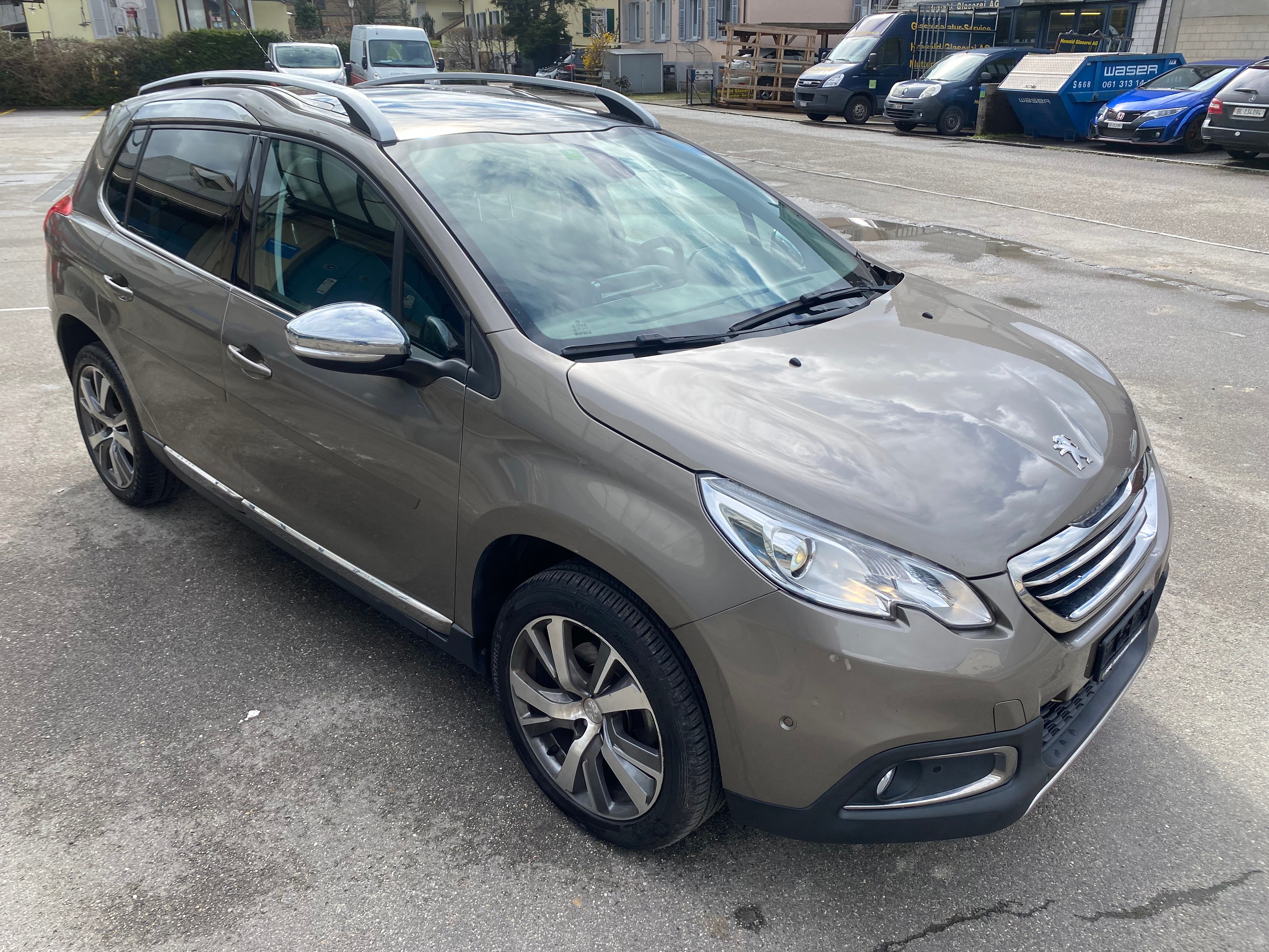 PEUGEOT 2008 1.6 BlueHDi Féline