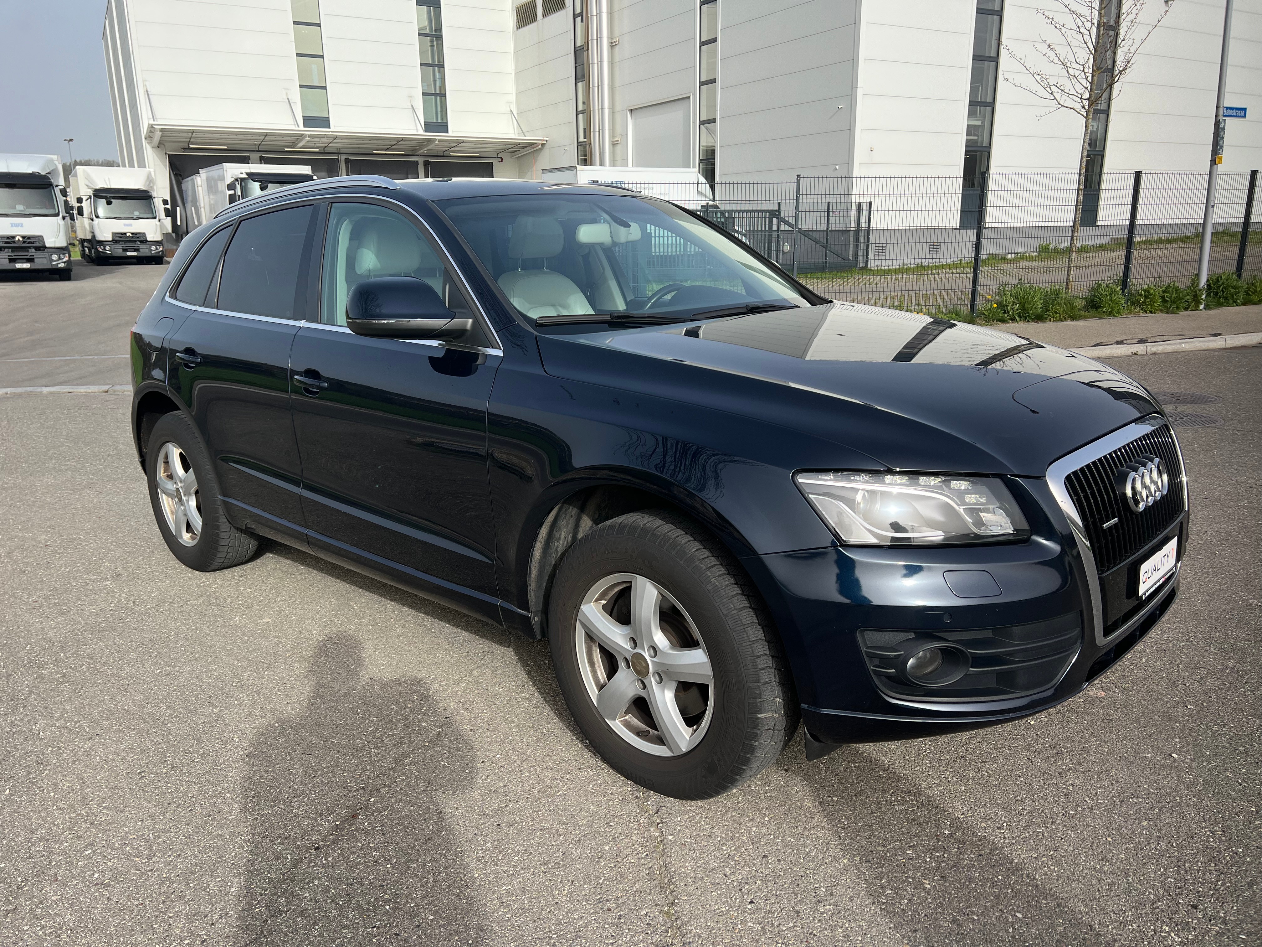 AUDI Q5 3.2 FSI quattro S-tronic