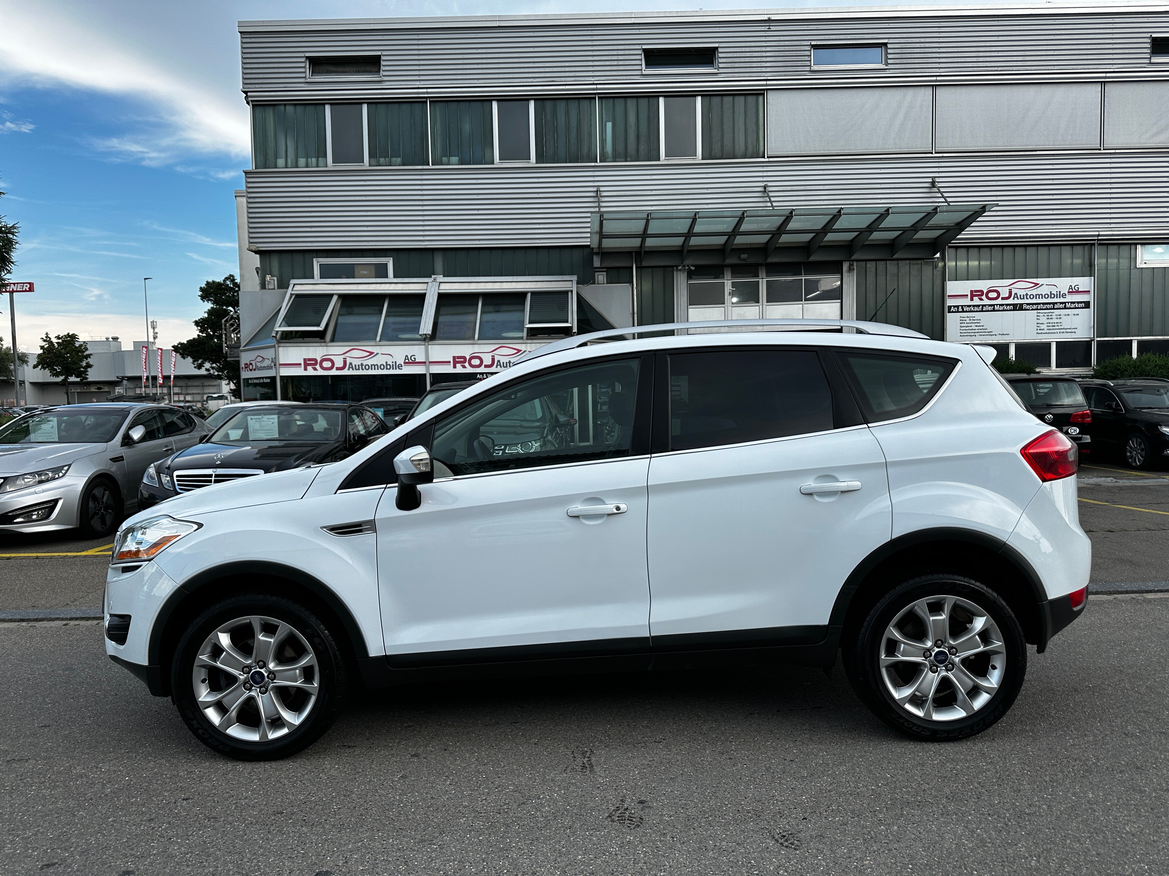 FORD Kuga 2.5 Turbo Titanium 4WD Automatic