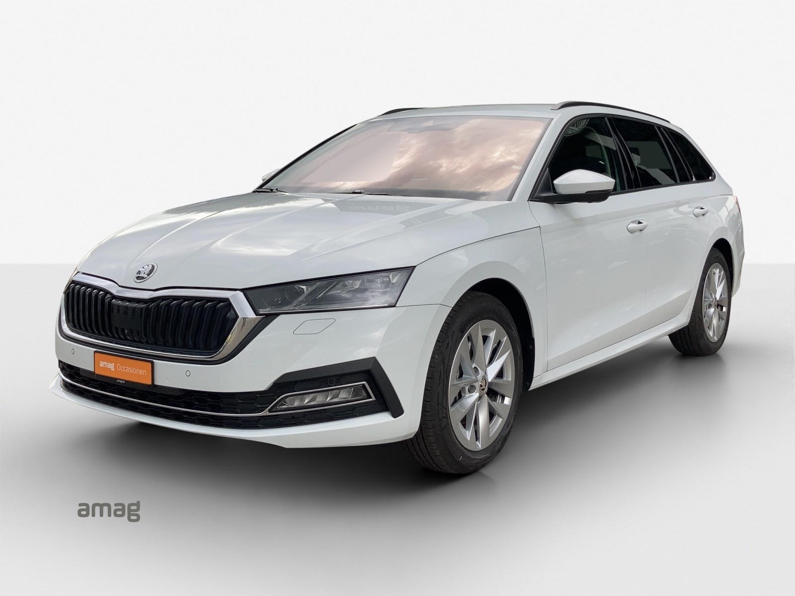 SKODA Octavia Combi 2.0 TSI Style DSG 4x4