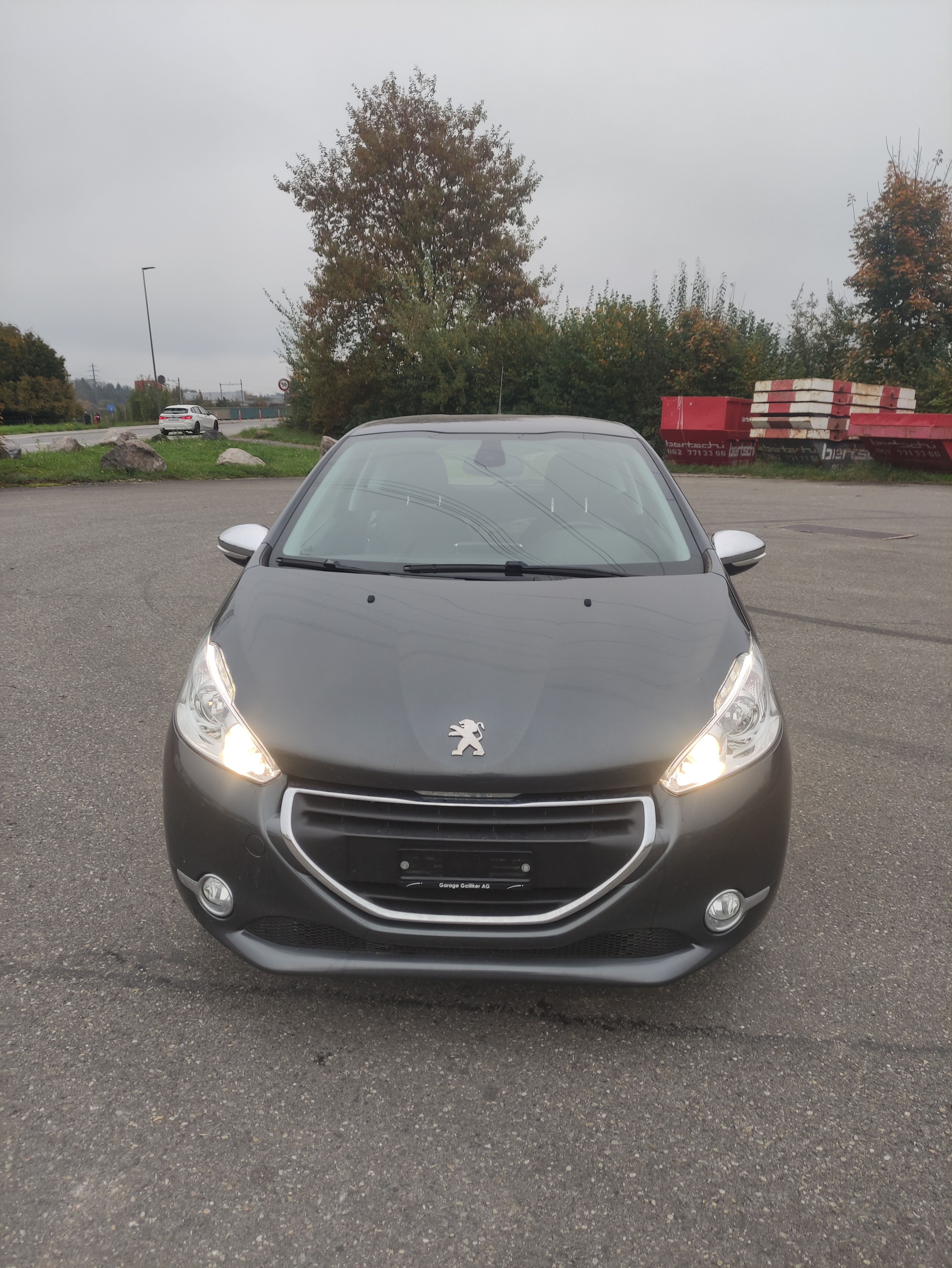 PEUGEOT 208 1.6 Turbo Allure