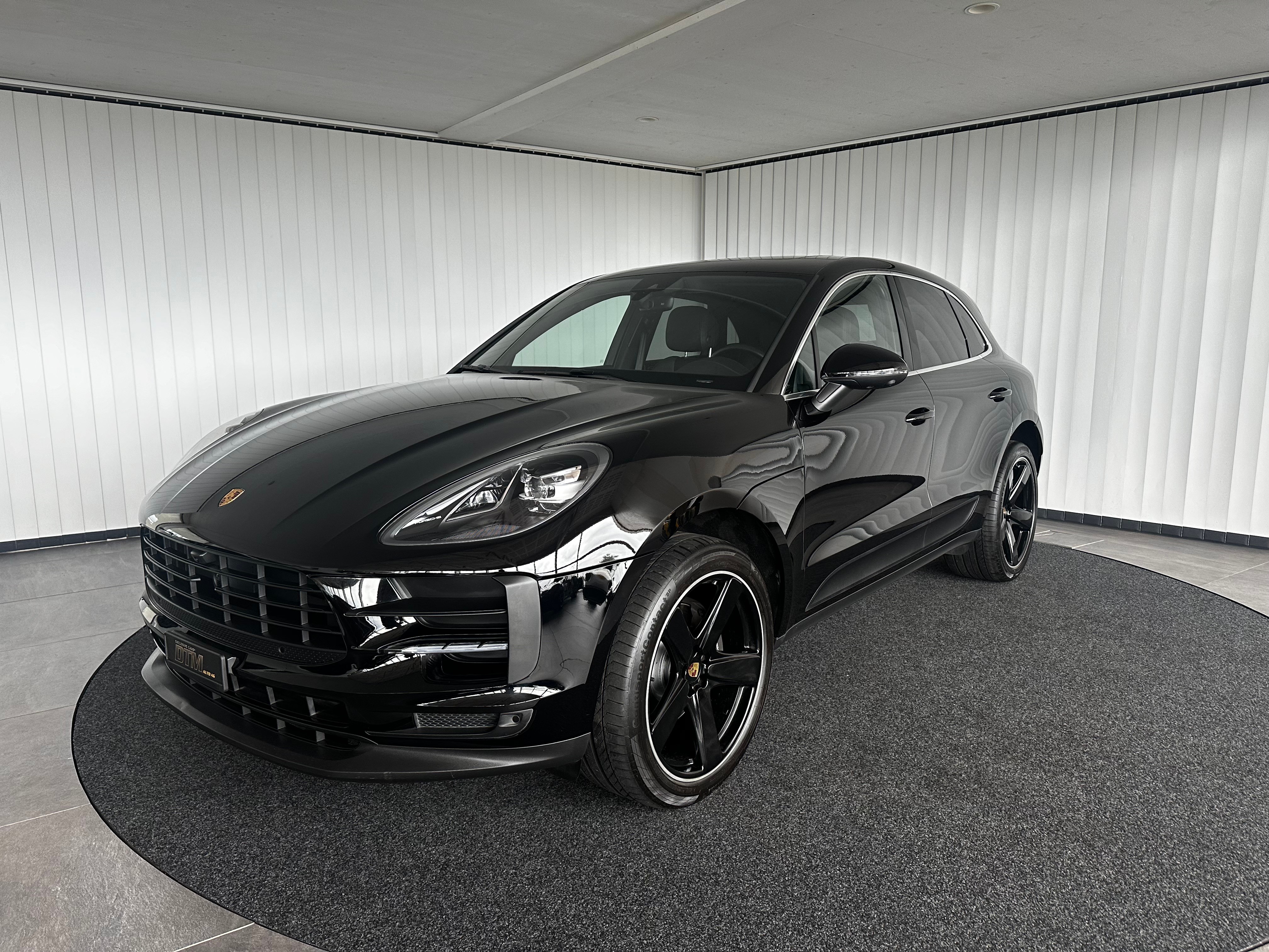 PORSCHE Macan PDK