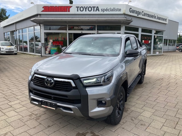 TOYOTA Hilux 2.8D-4D Invincible Double Cab 4x4 A