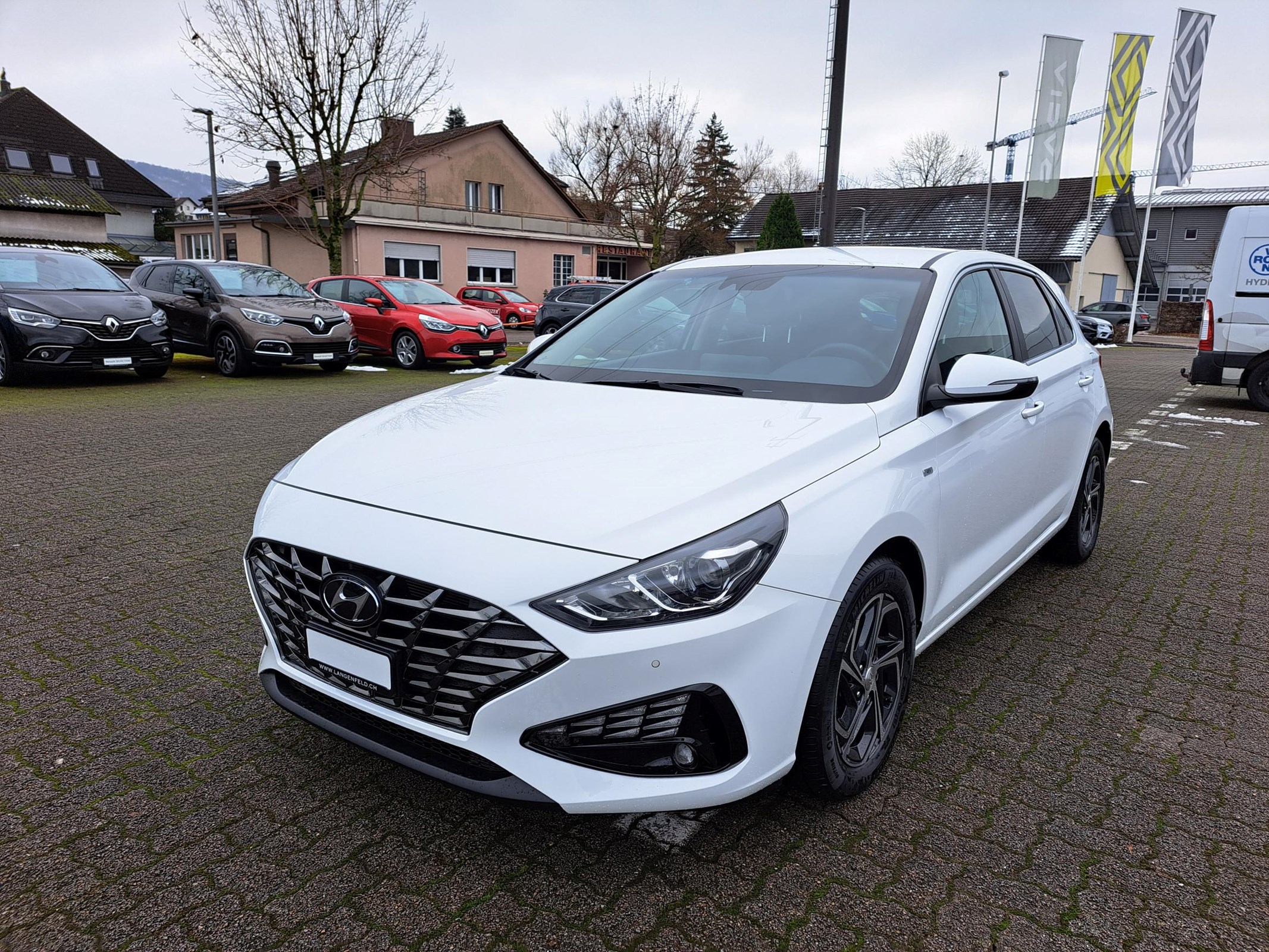 HYUNDAI i30 1.5 T-GDi Amplia