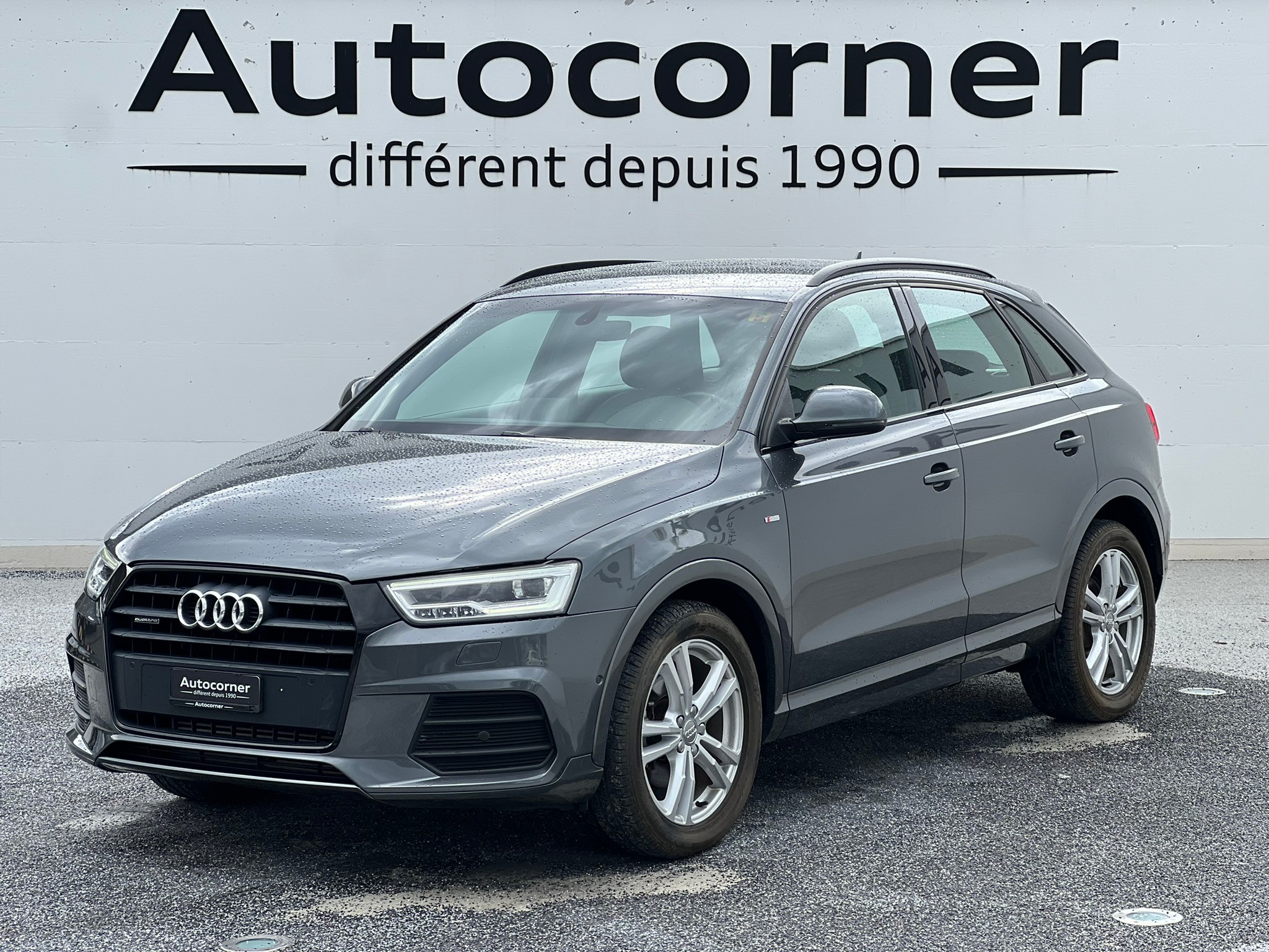 AUDI Q3 2.0 TFSI sport quattro S-tronic