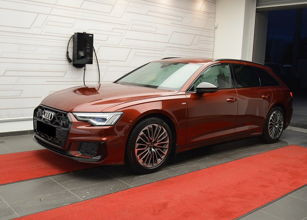 AUDI A6 Avant 55 TFSIe S line quattro S-tronic