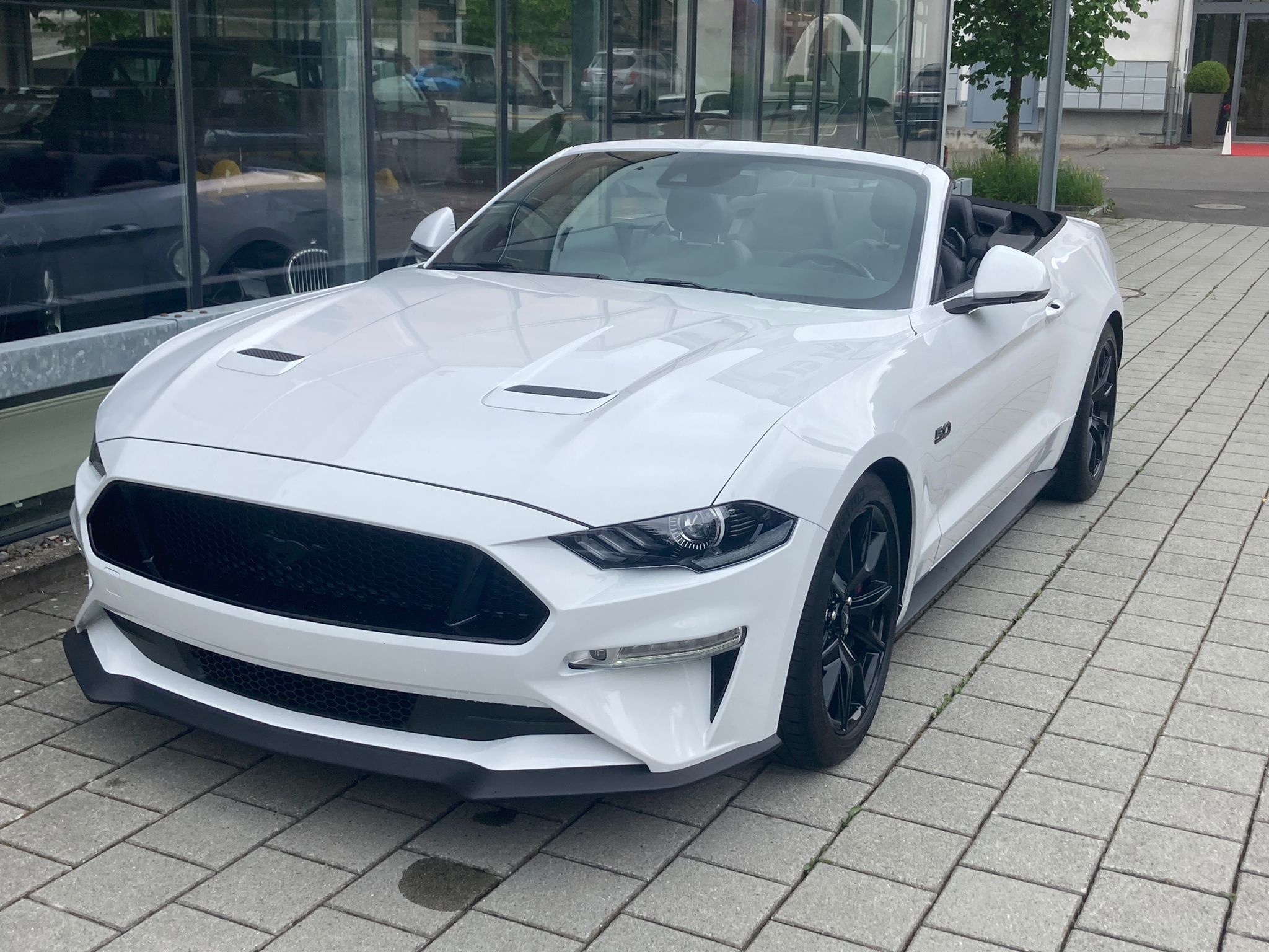 FORD Mustang Convertible 5.0 V8 GT 55 Automat