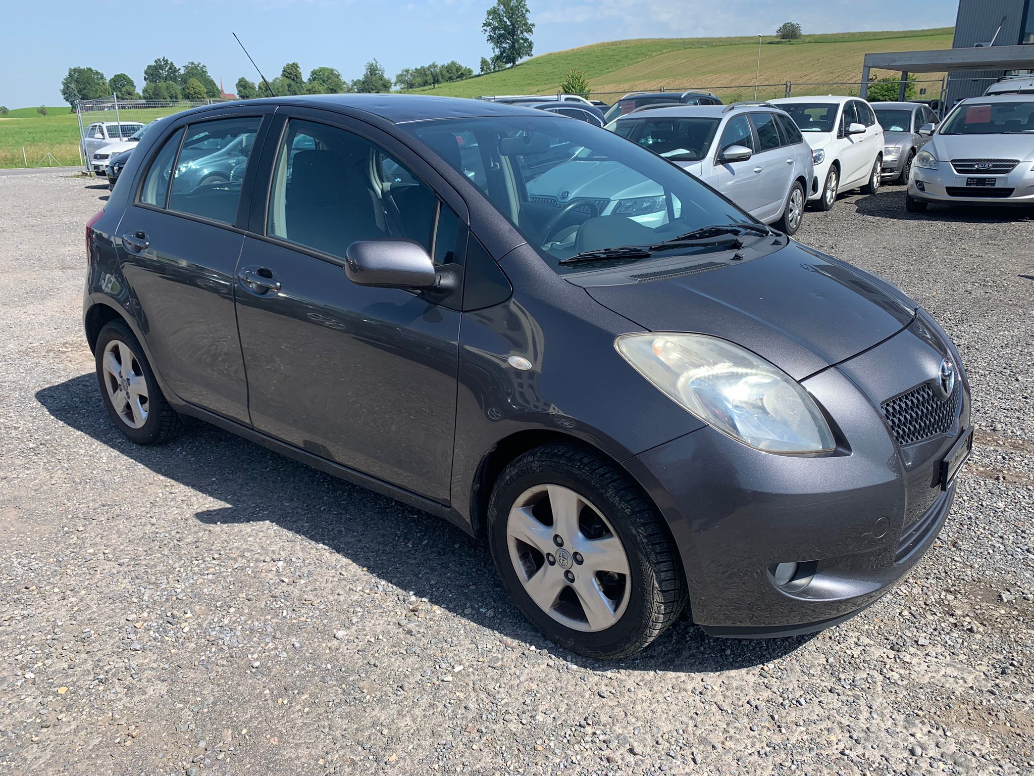 TOYOTA Yaris 1.3 Linea Sol