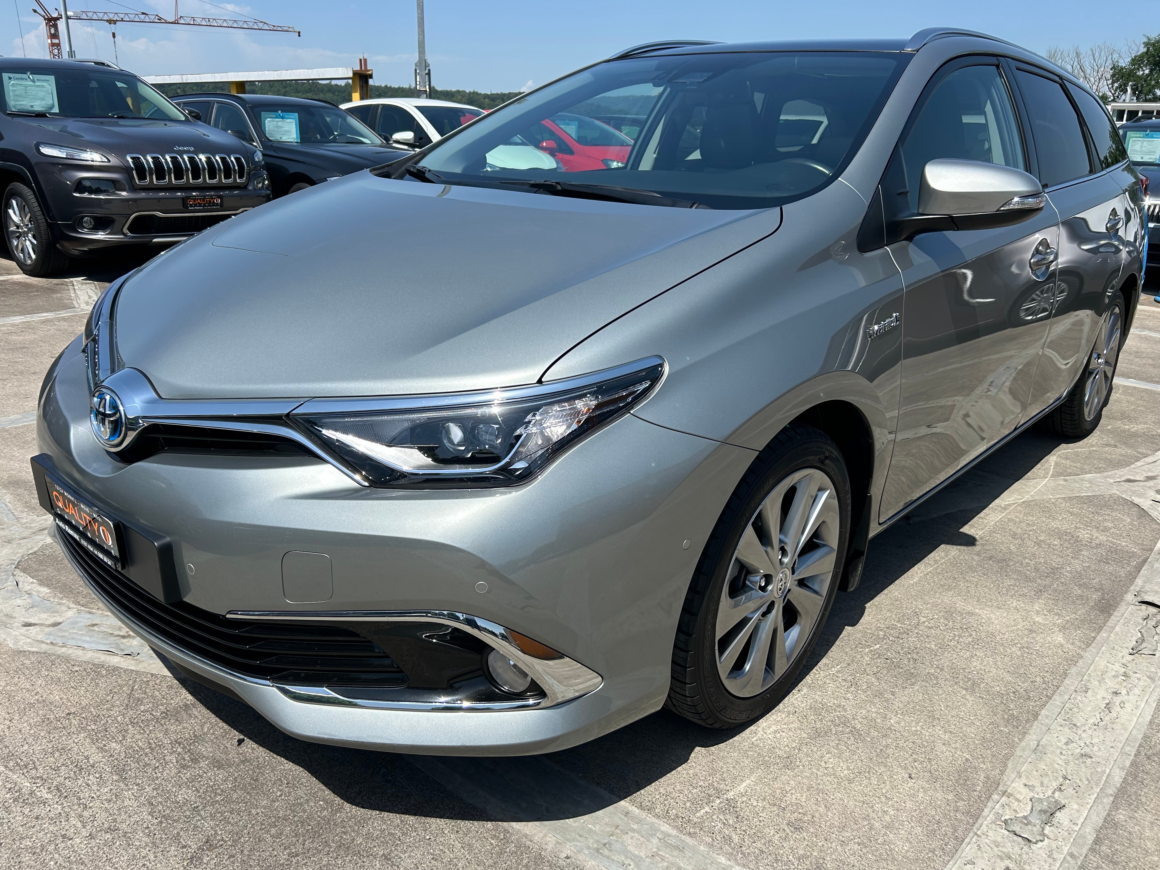 TOYOTA Auris Touring Sports 1.8 HSD Premium e-CVT