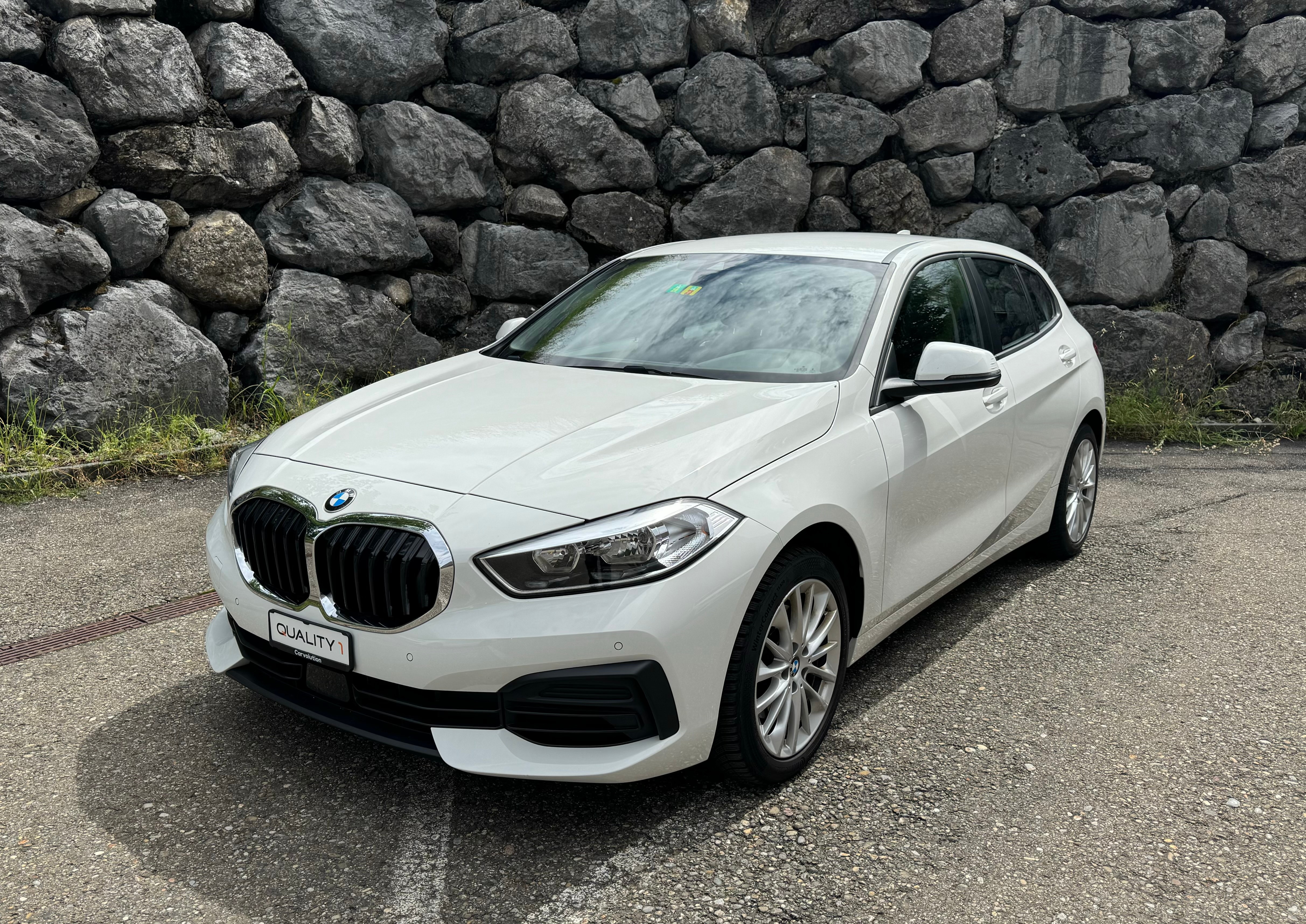 BMW 118i Essential Edition Steptronic