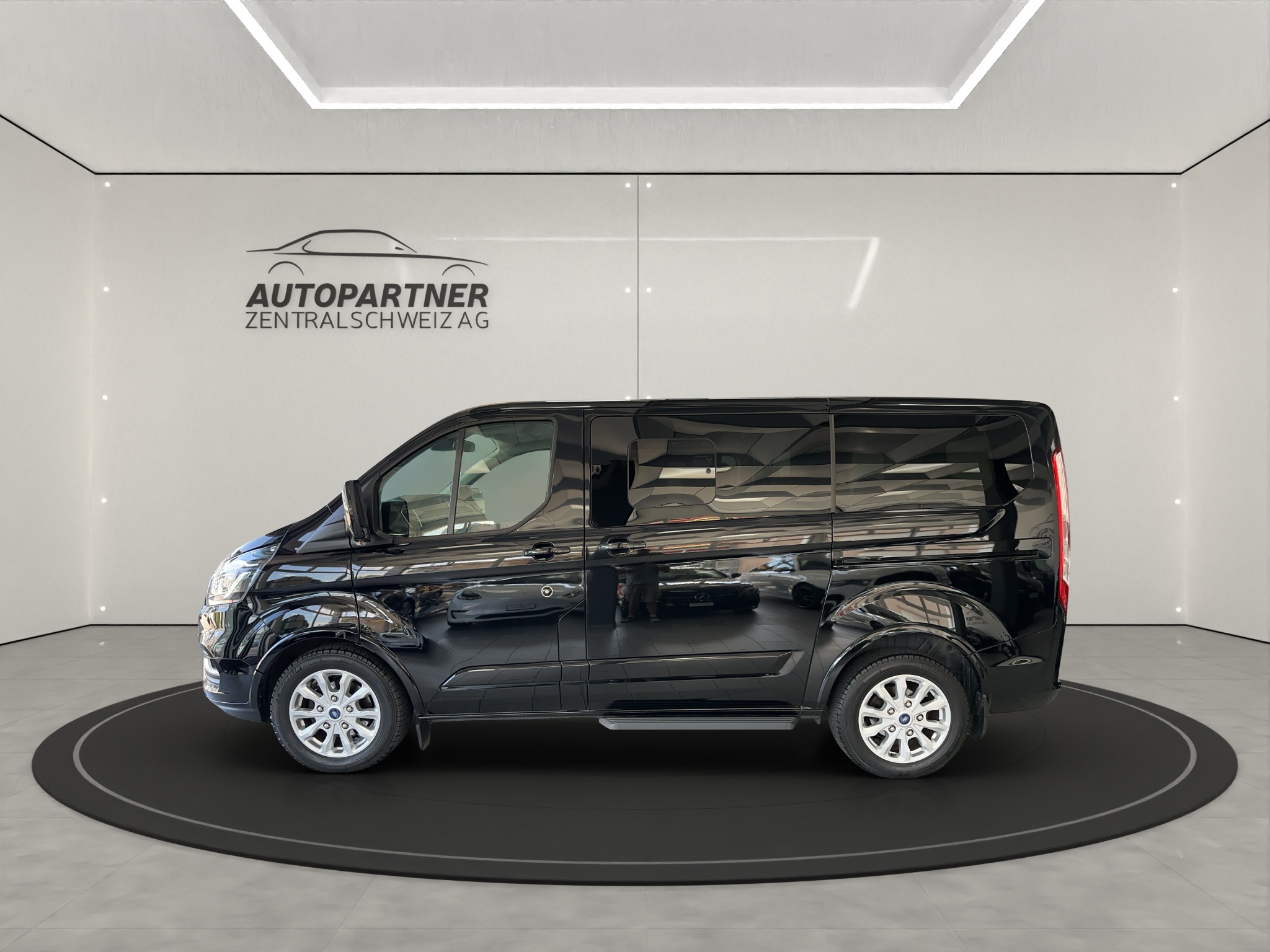 FORD Tourneo Custom 320 L1H1 Titanium HEV2