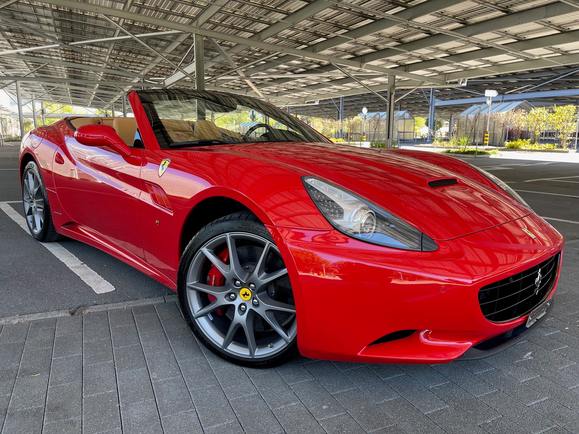 FERRARI California 4.3 V8