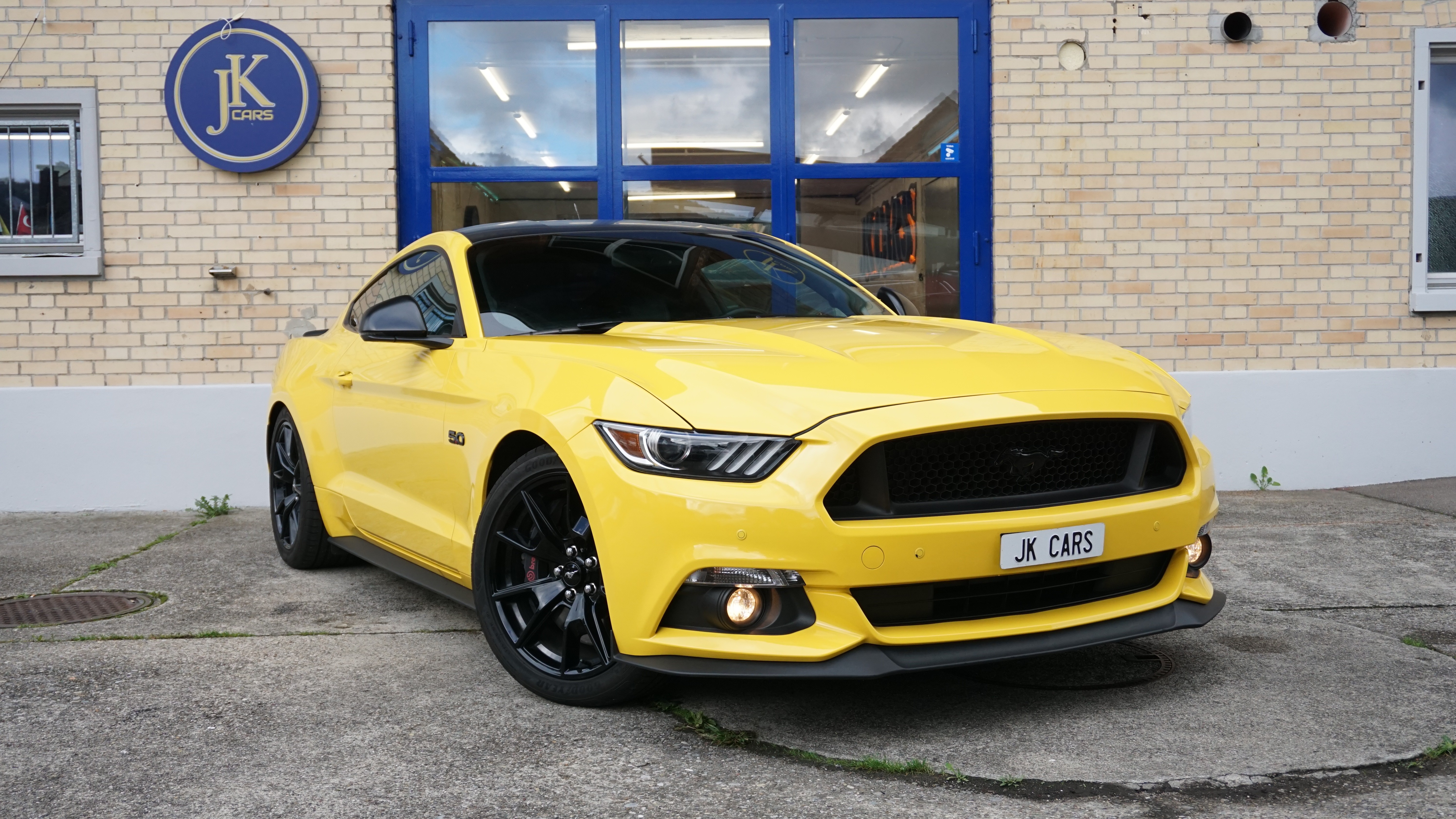 FORD Mustang Fastback 5.0 V8 GT Black Shad Ed. Automat