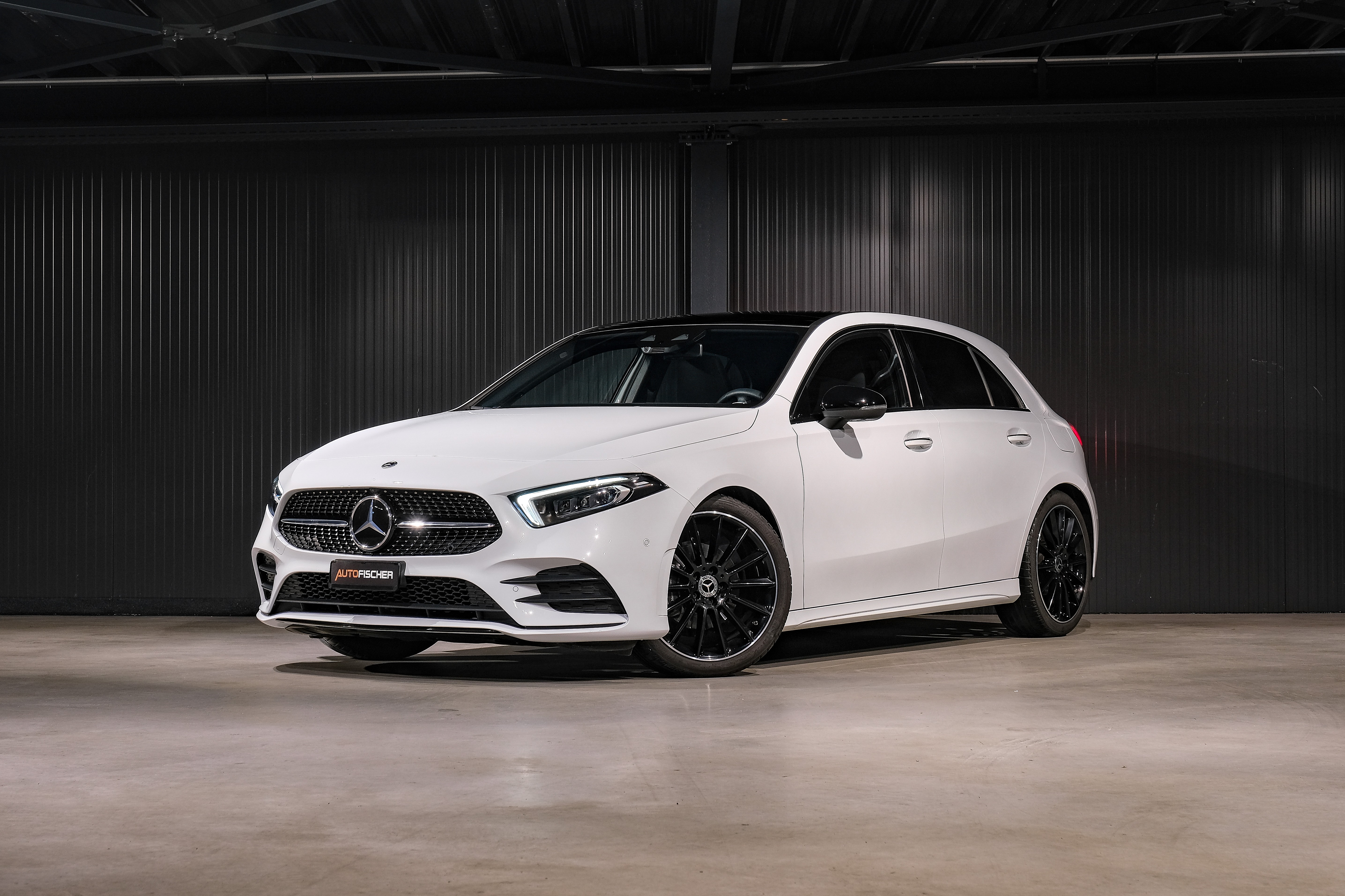 MERCEDES-BENZ A 180 Night Star AMG Line 7G-DCT