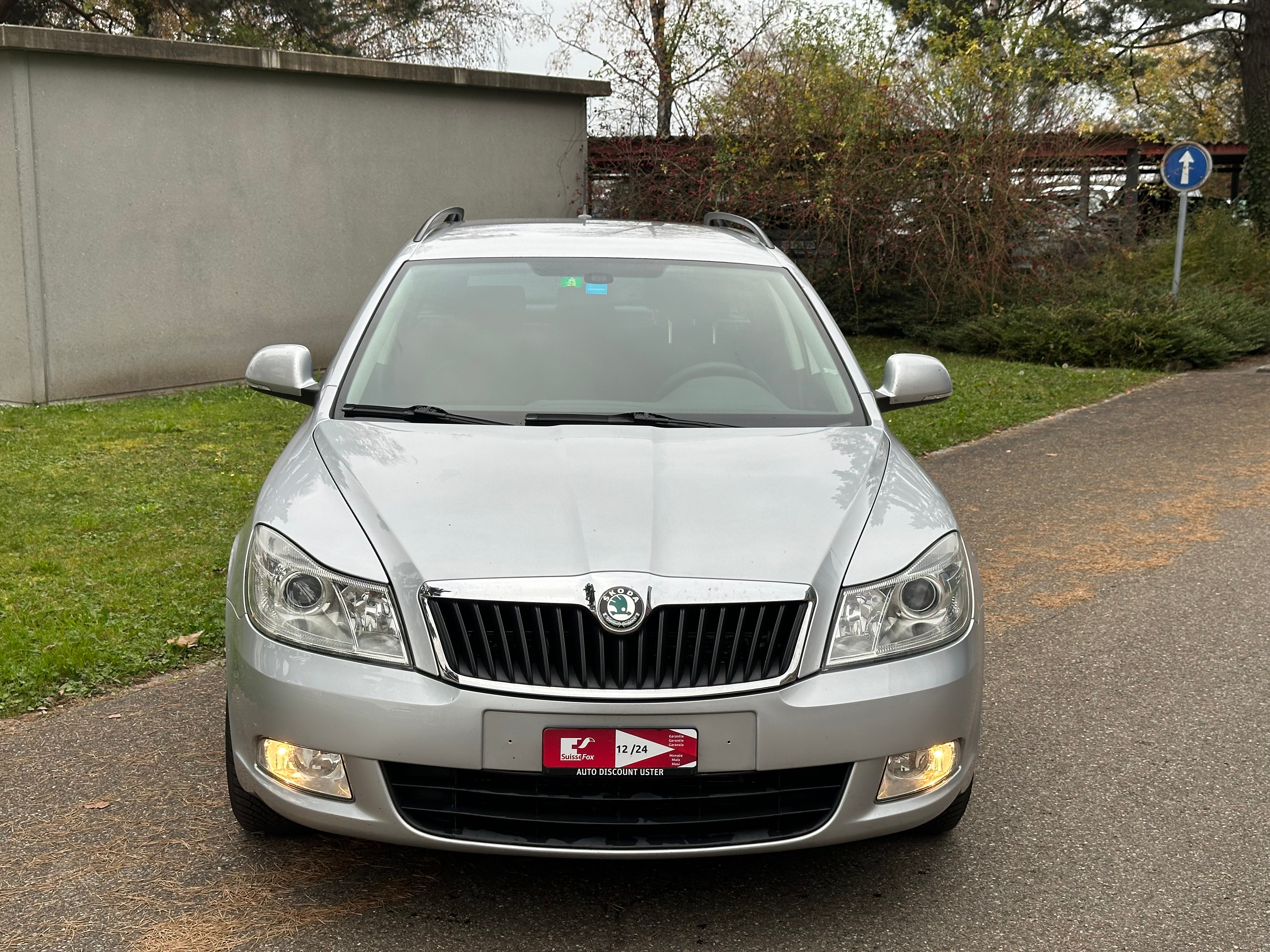 SKODA Octavia Combi 1.6 TDI Elegance DSG