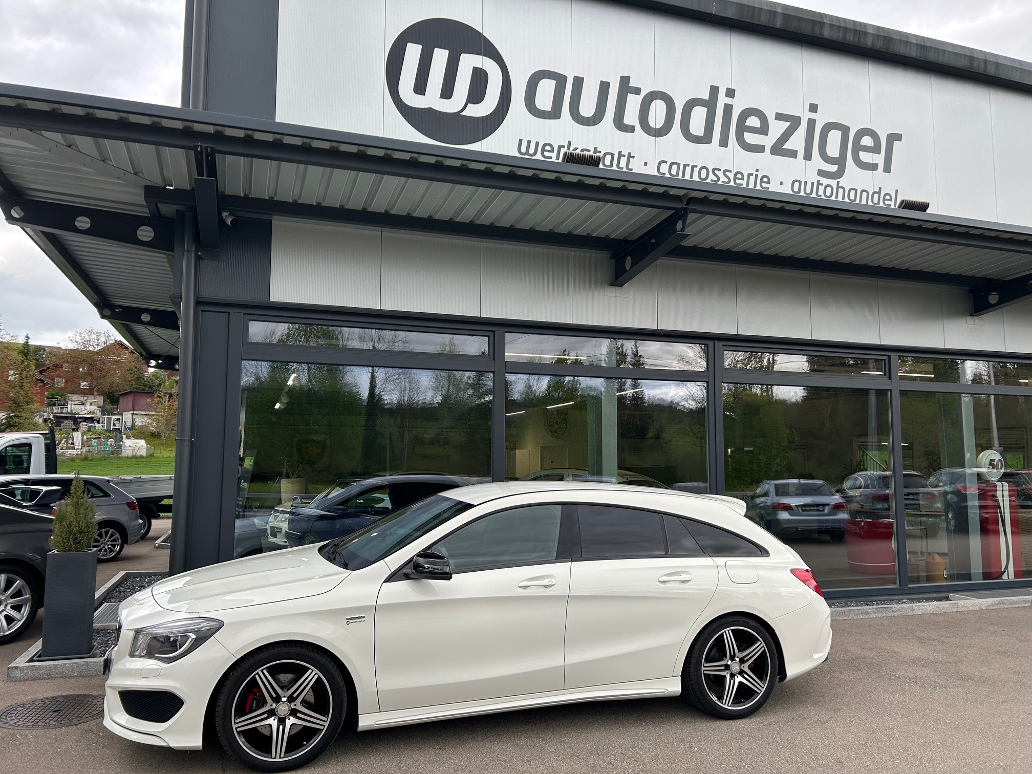 MERCEDES-BENZ CLA Shooting Brake 250 Sport 7G-DCT 4Matic