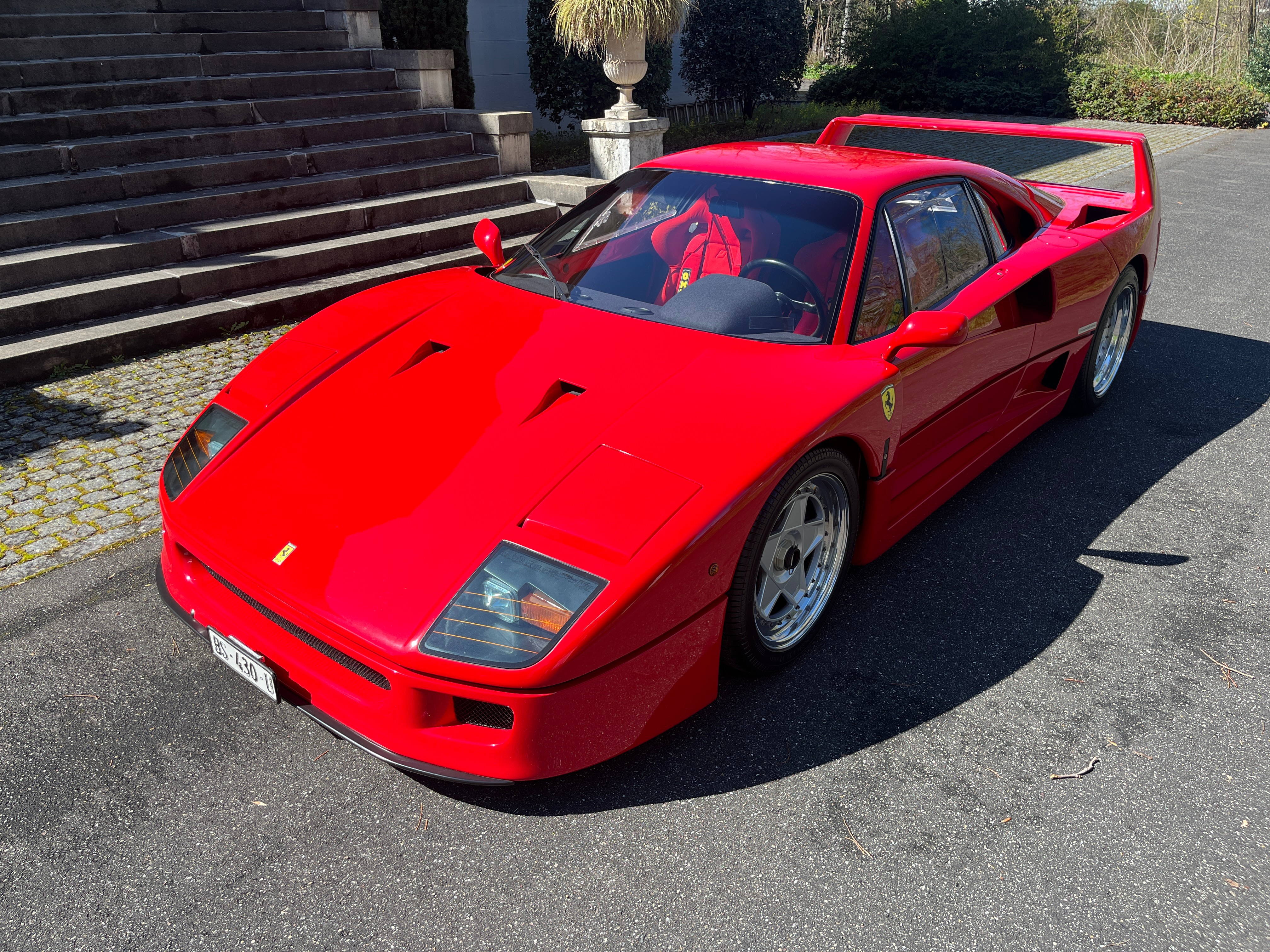 FERRARI F40