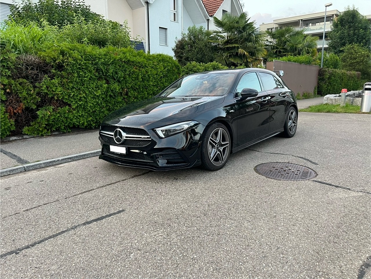 MERCEDES-BENZ A 35 AMG 4Matic Speedshift Performance