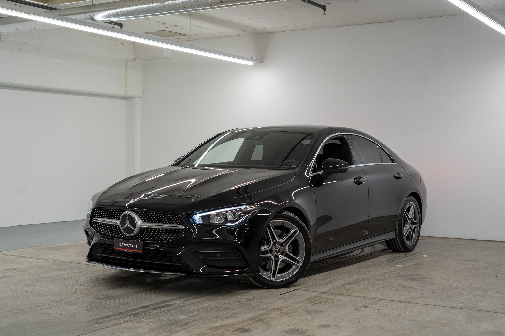 MERCEDES-BENZ CLA 200 AMG Line