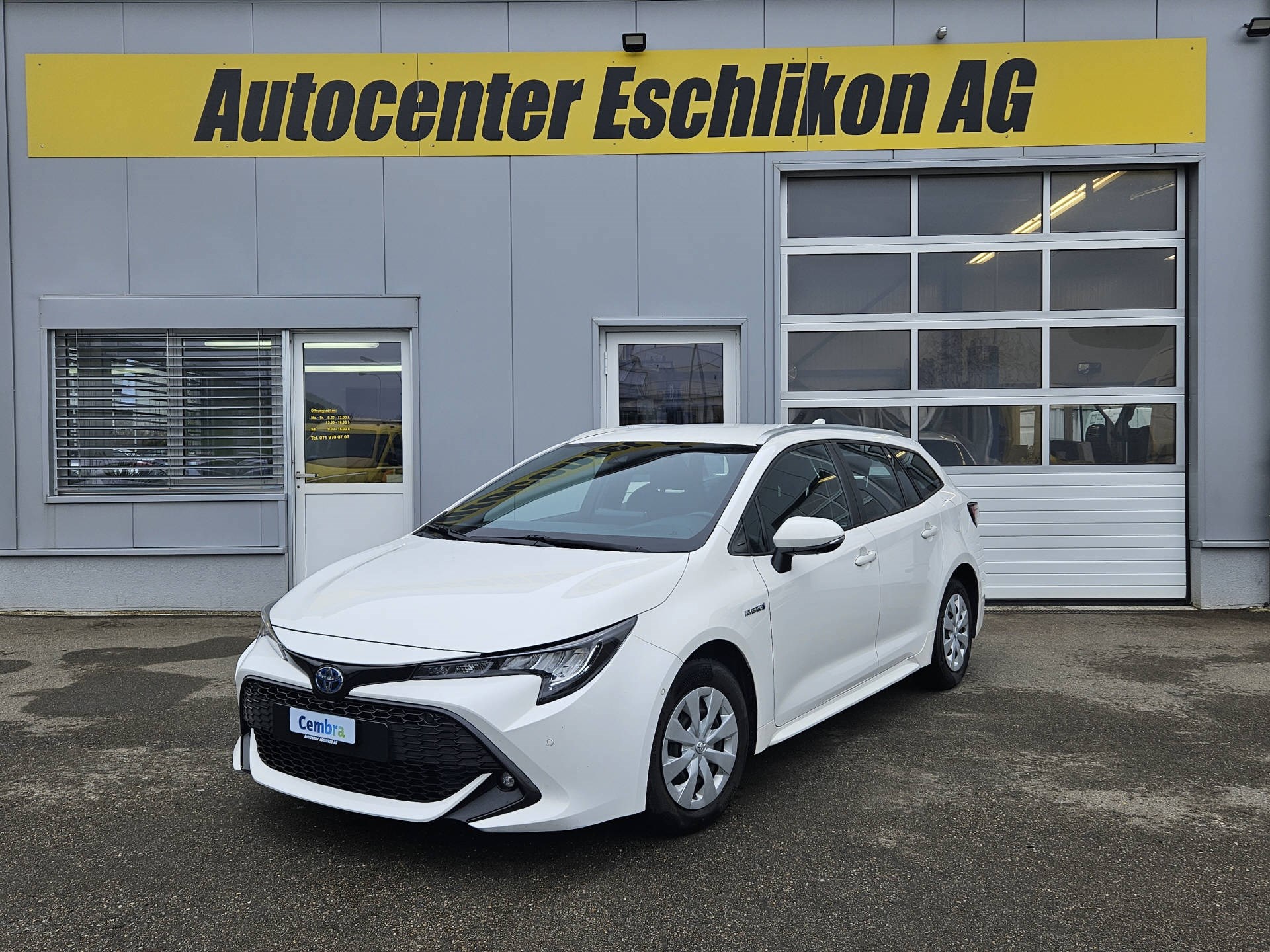 TOYOTA Corolla Touring Sports 1.8 HSD Comfort * Werksgarantie * CH-Fahrzeug * Rückfahrkamera *