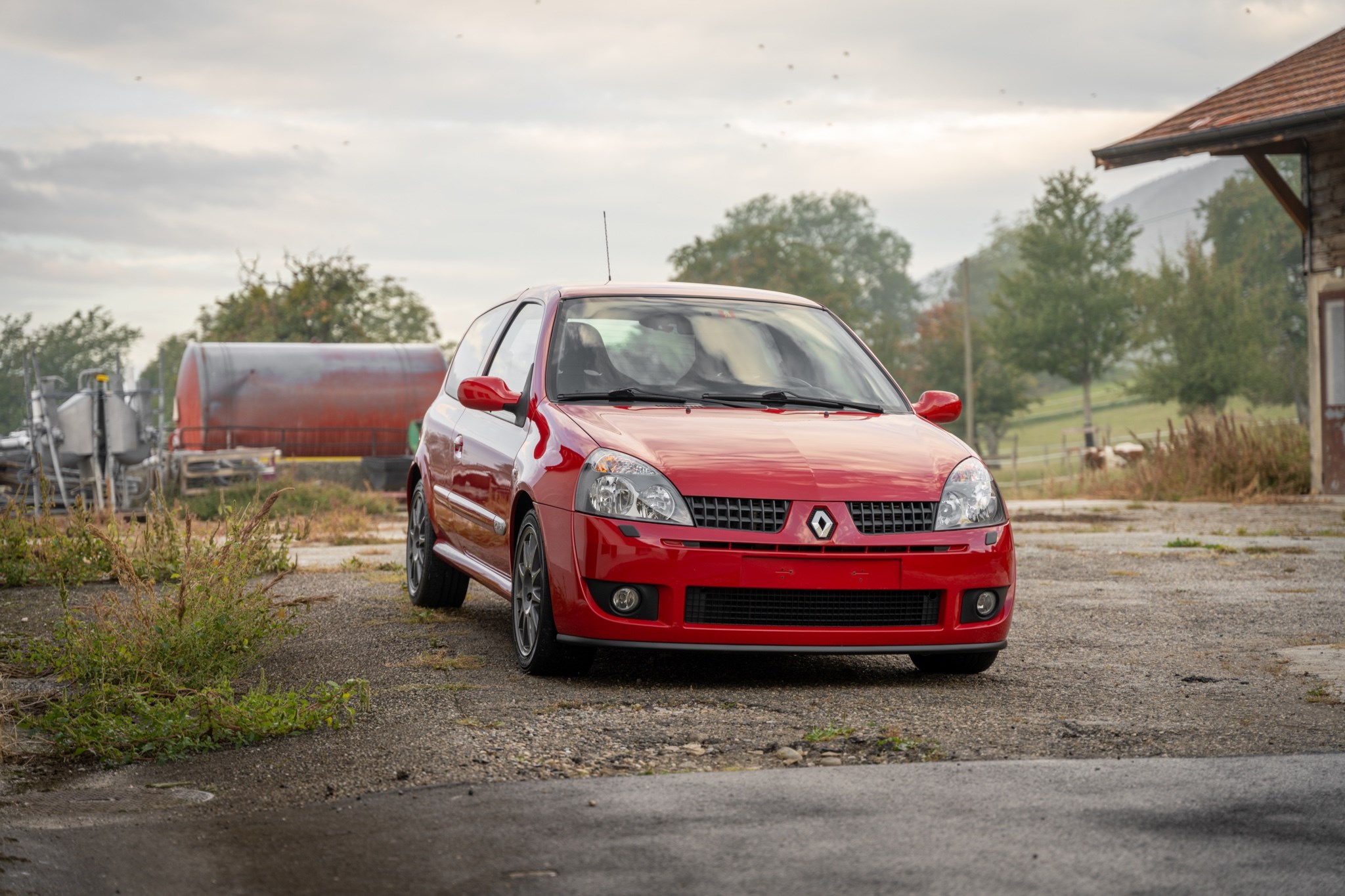 RENAULT Clio 2.0 16V Sport Trophy