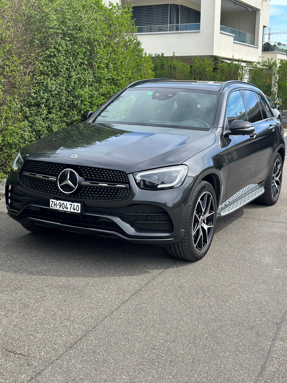 MERCEDES-BENZ GLC 300 e AMG Line 4Matic 9G-Tronic