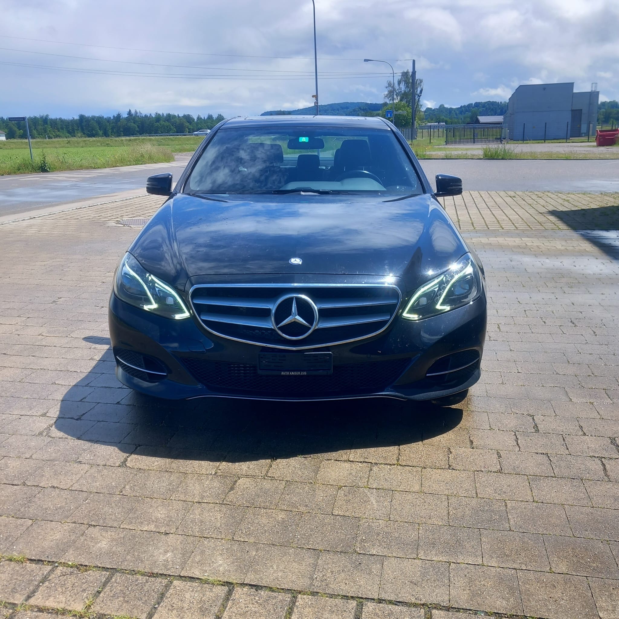 MERCEDES-BENZ E 220 BlueTEC Edition Avantgarde 7G-Tronic